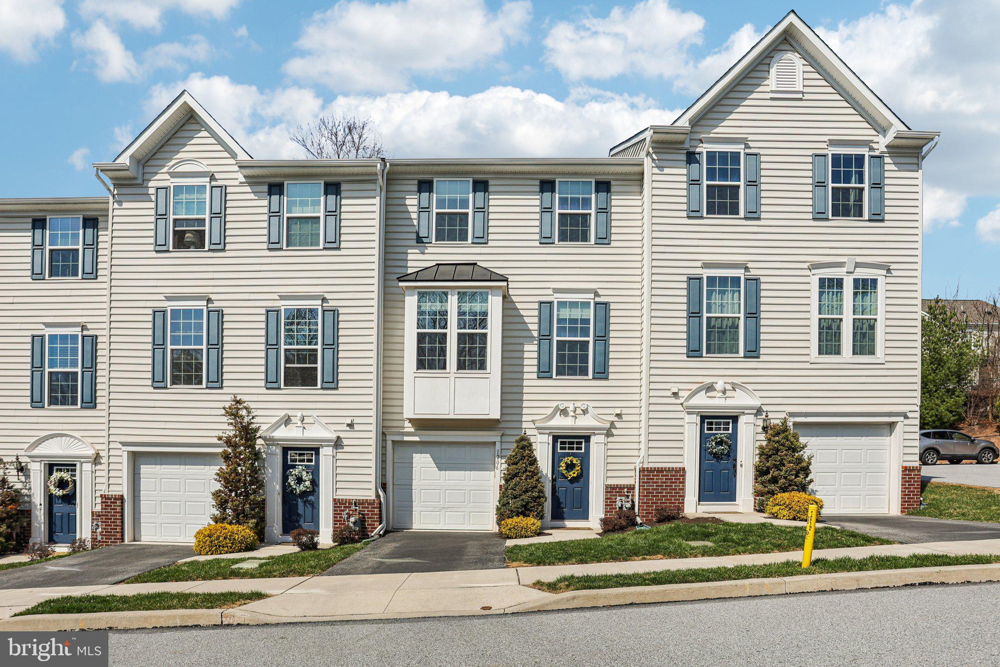 FILLMORE VILLAGE - Residential