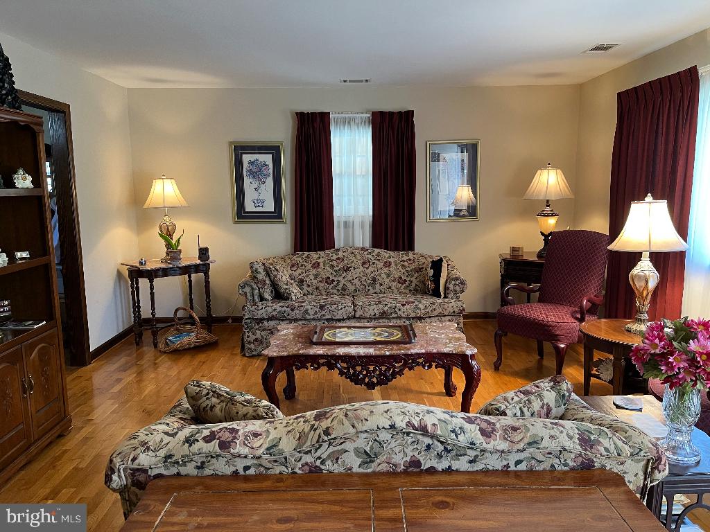 BROOKHAVEN - Residential