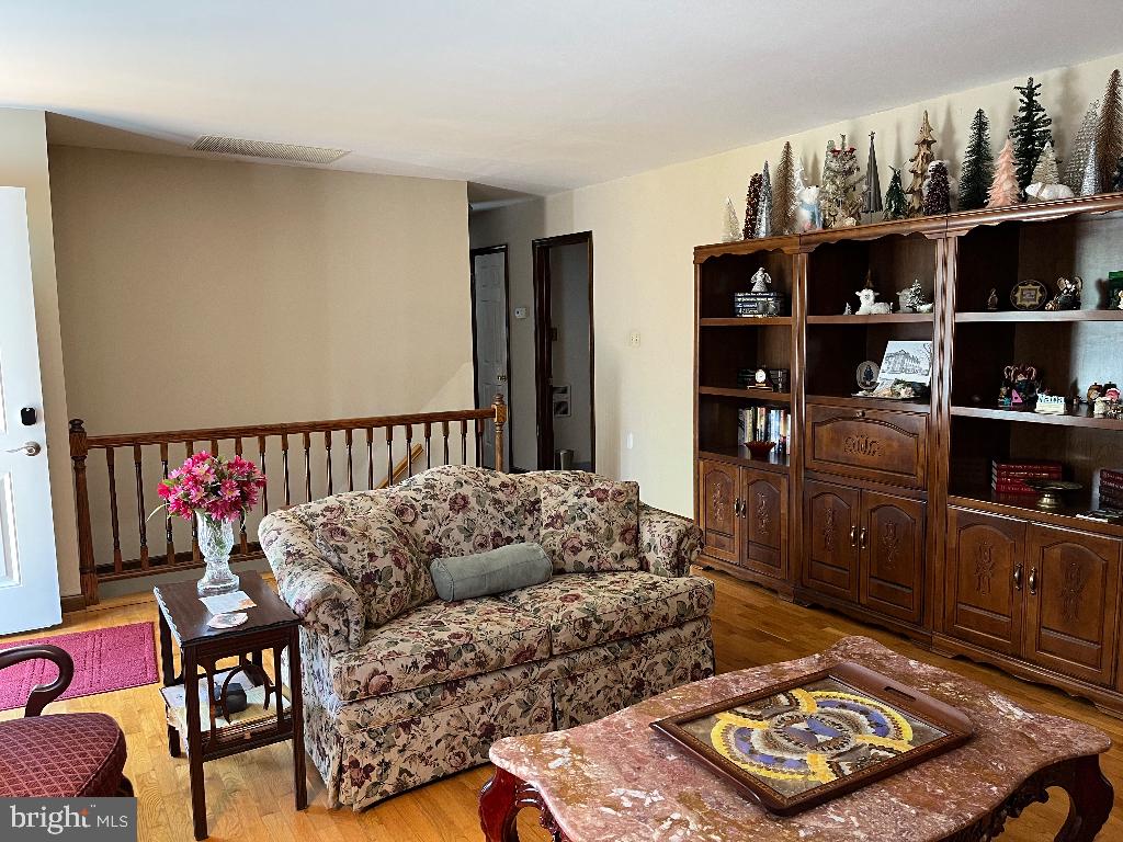 BROOKHAVEN - Residential