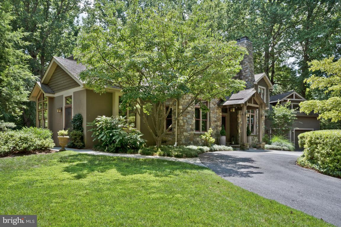 BRADLEY HILLS GROVE - Residential