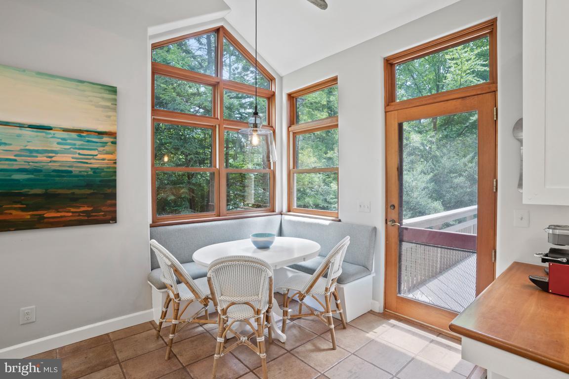 BRADLEY HILLS GROVE - Residential