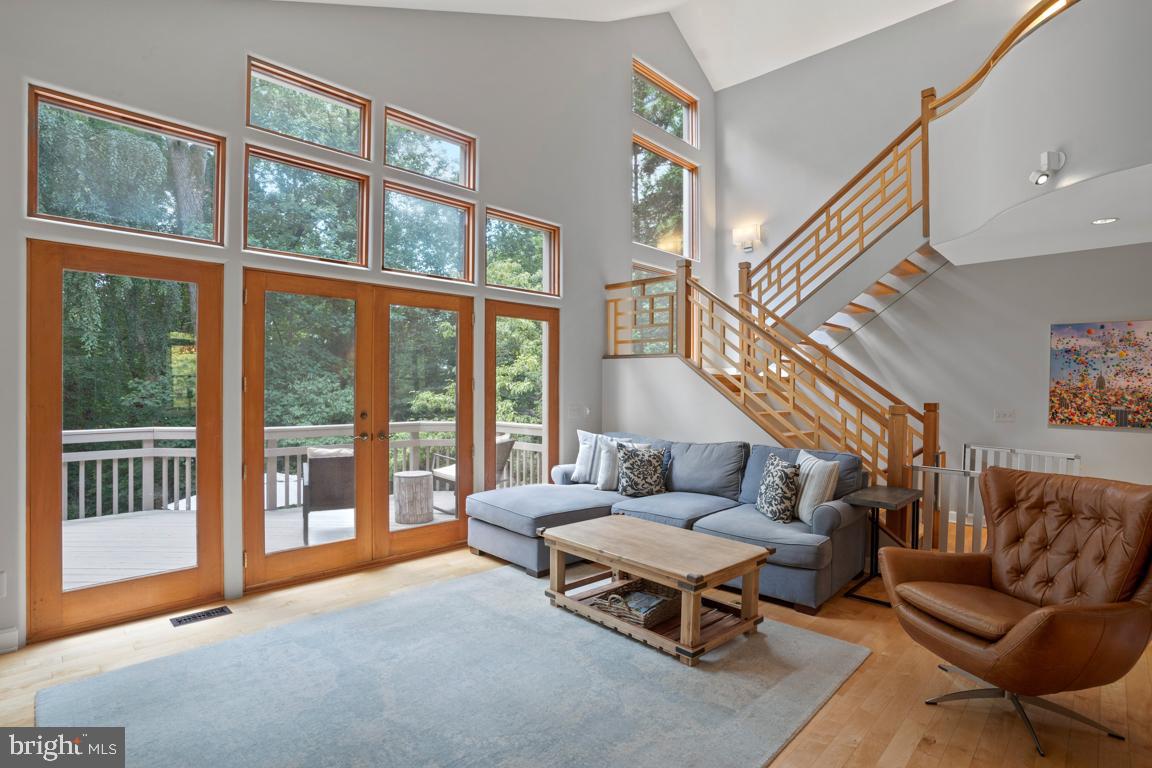 BRADLEY HILLS GROVE - Residential