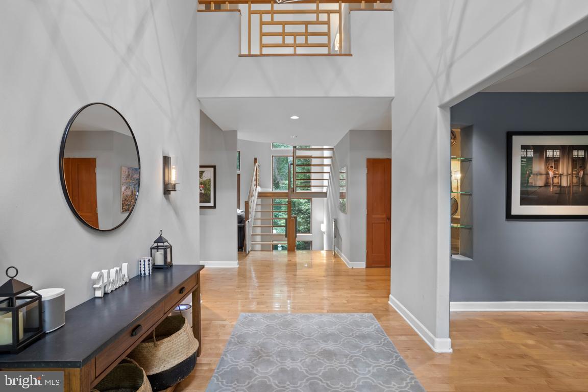 BRADLEY HILLS GROVE - Residential