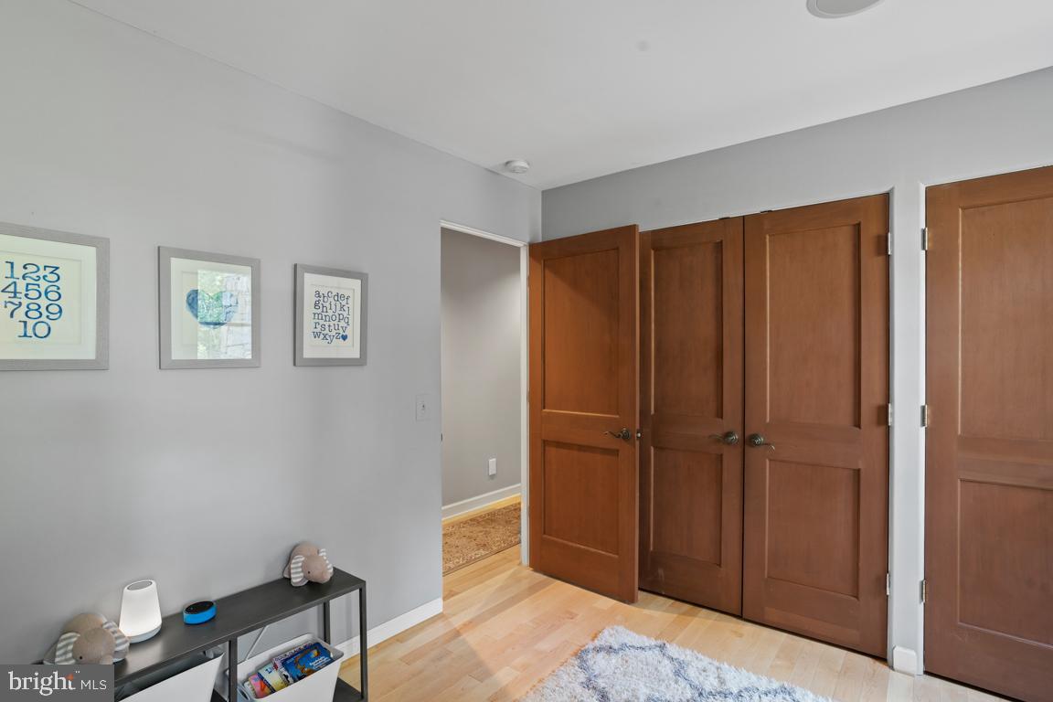 BRADLEY HILLS GROVE - Residential