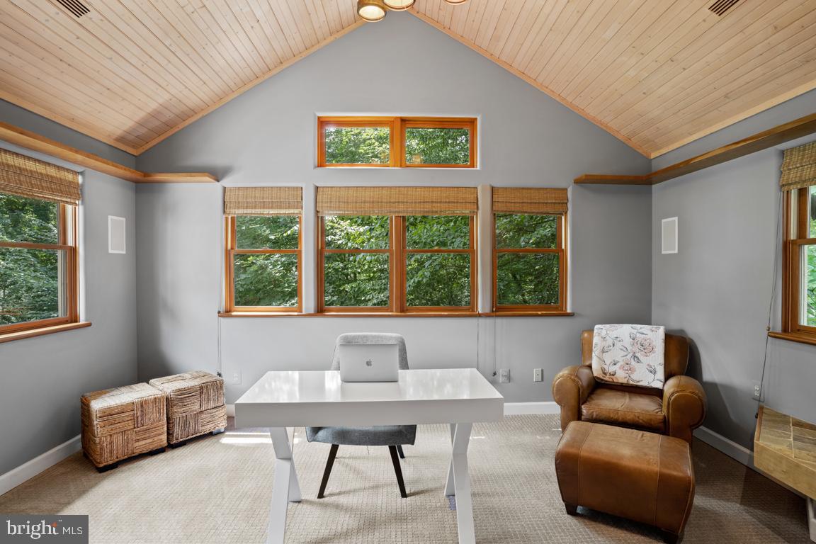 BRADLEY HILLS GROVE - Residential