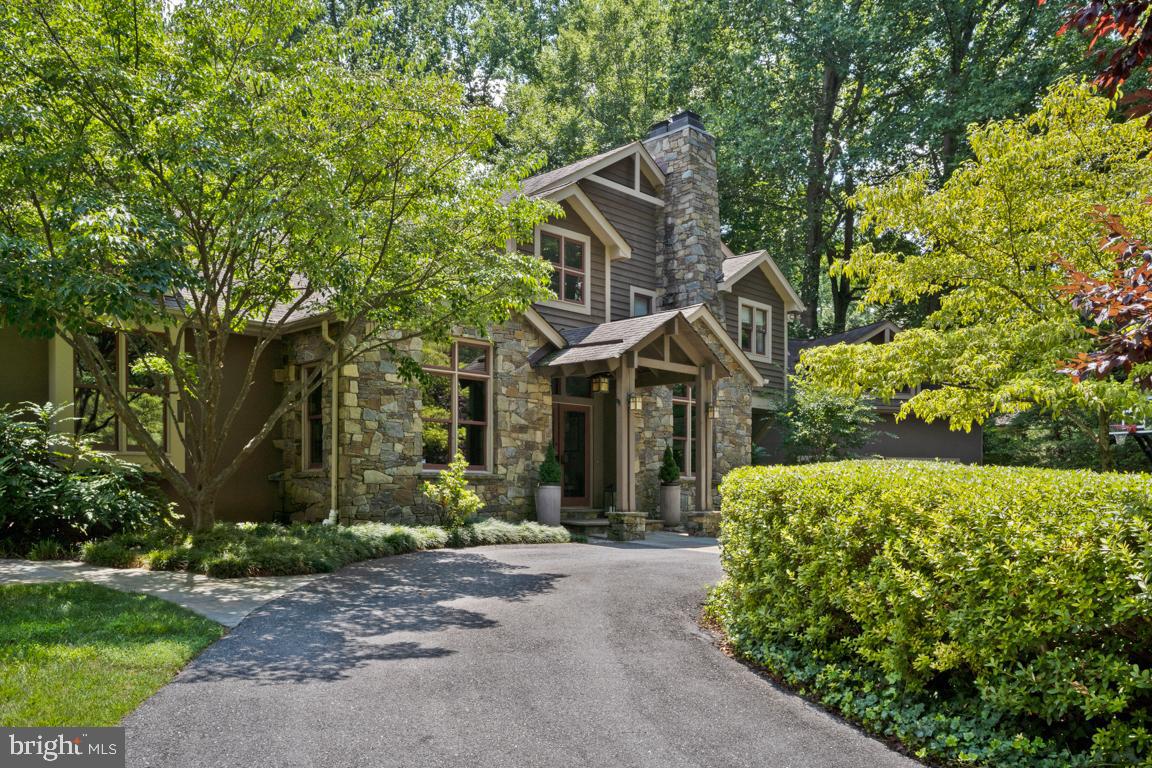 BRADLEY HILLS GROVE - Residential