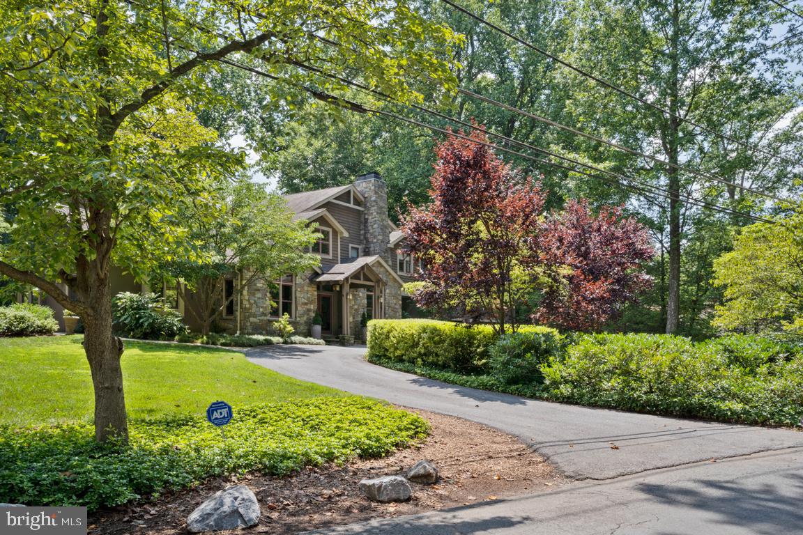 BRADLEY HILLS GROVE - Residential