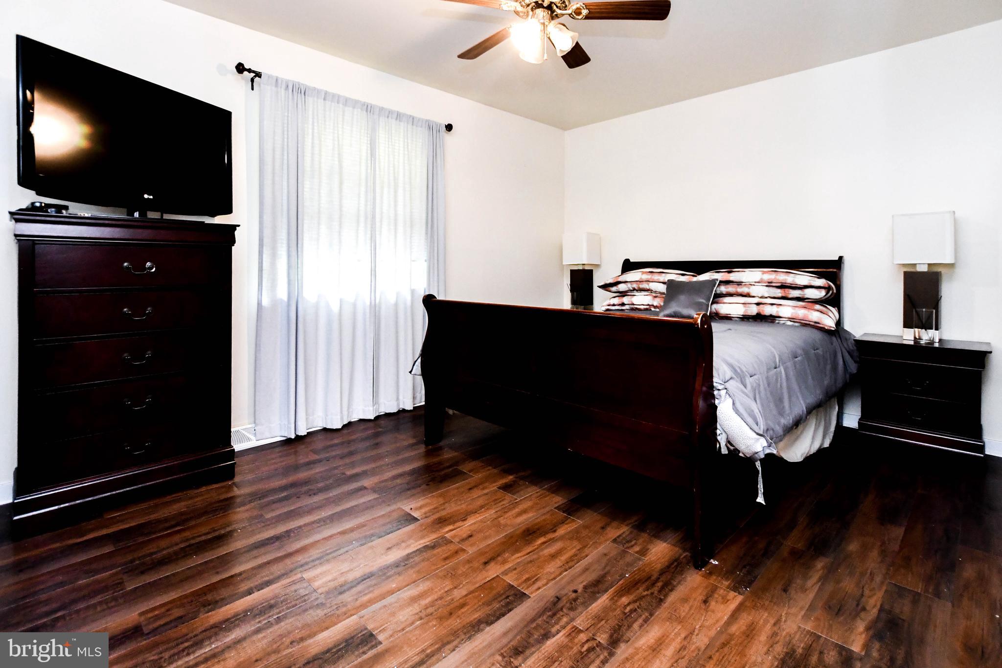 OAKLAND MILLS - Residential