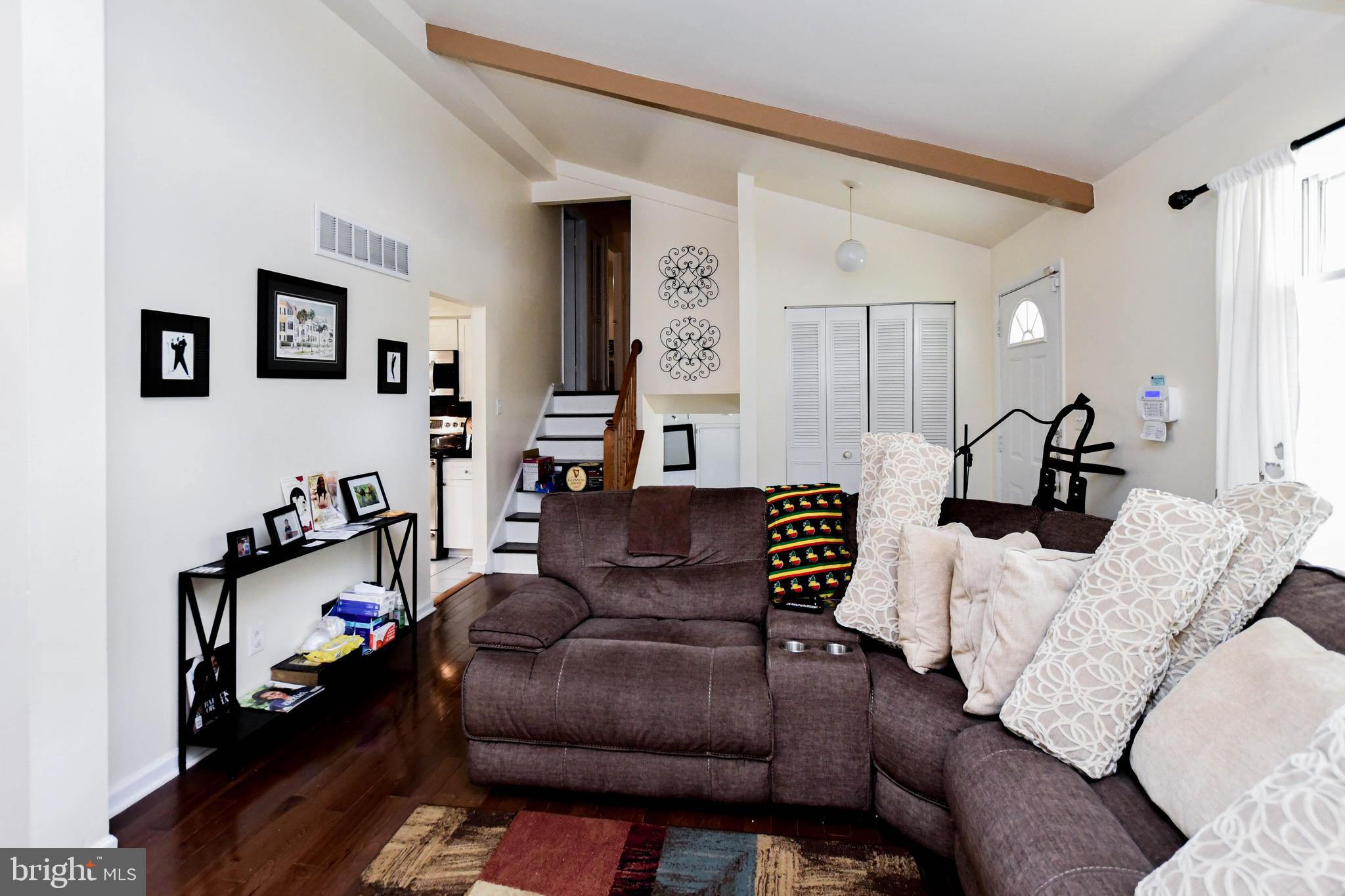 OAKLAND MILLS - Residential