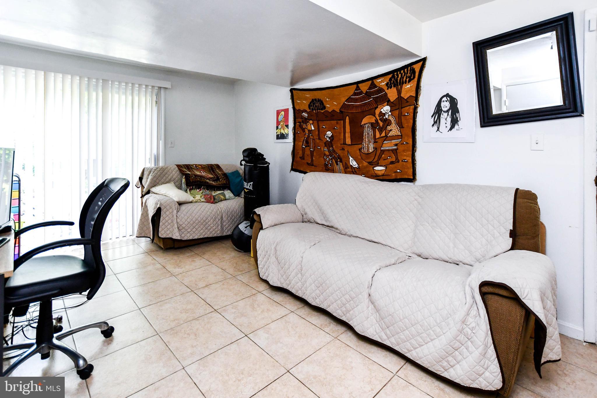 OAKLAND MILLS - Residential