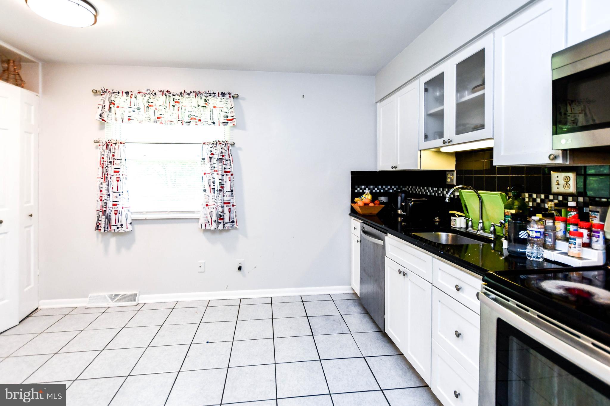 OAKLAND MILLS - Residential