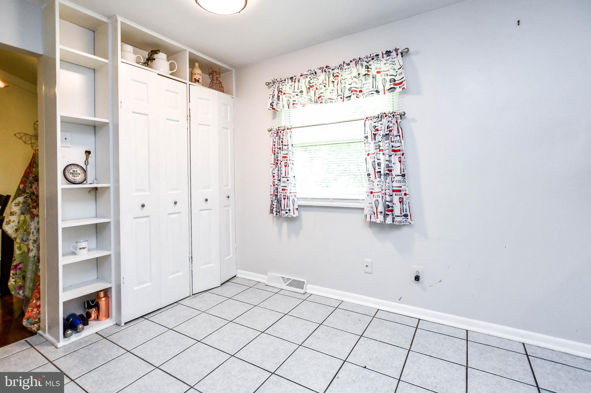 OAKLAND MILLS - Residential