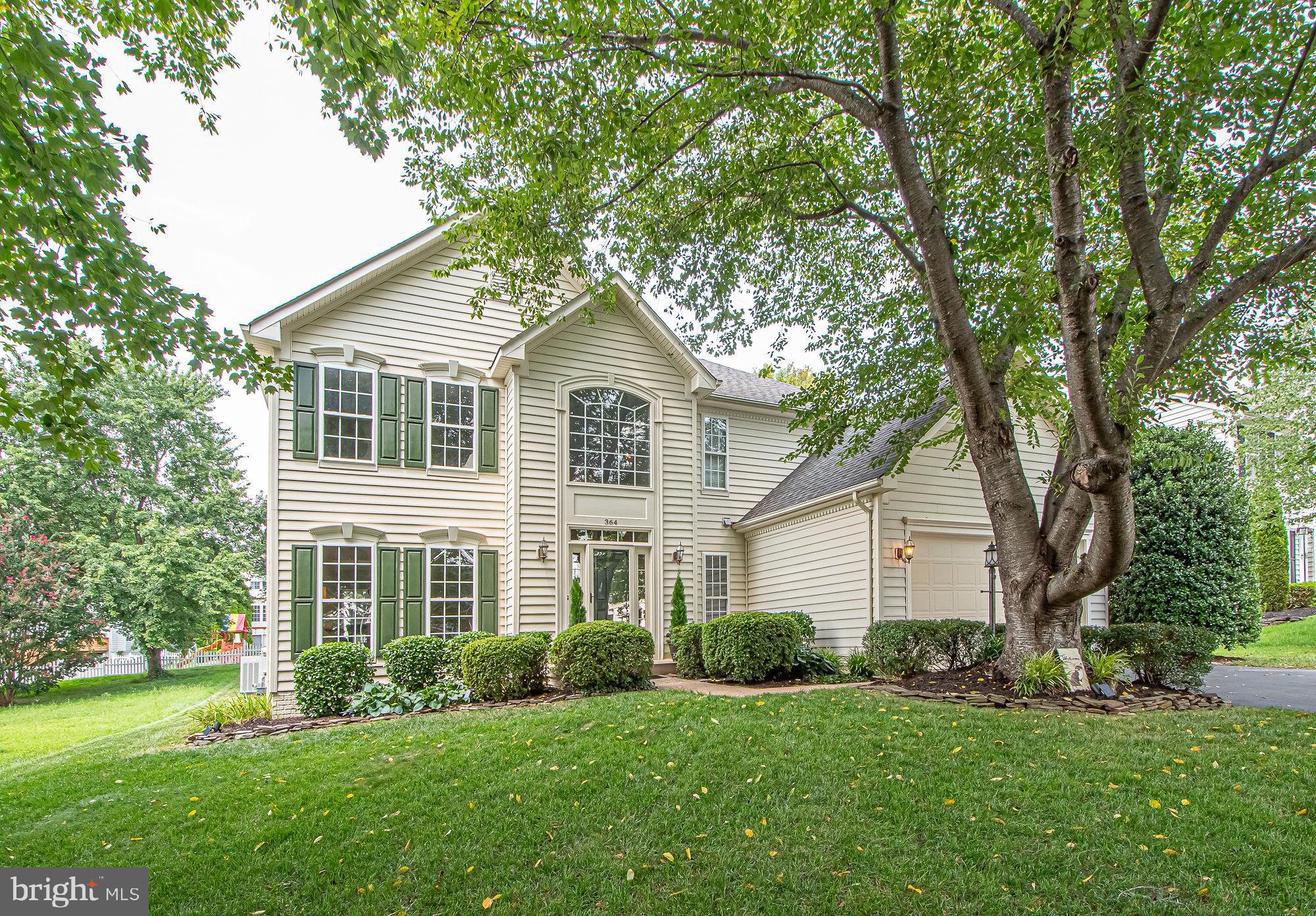 364 SINGLETON CIRCLE