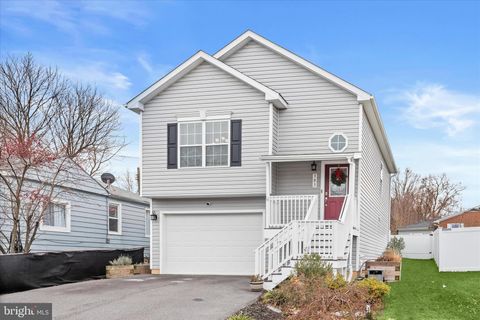 Photo of 303 Morris Hill Avenue, GLEN BURNIE, MD 21060 (MLS # MDAA2127040)