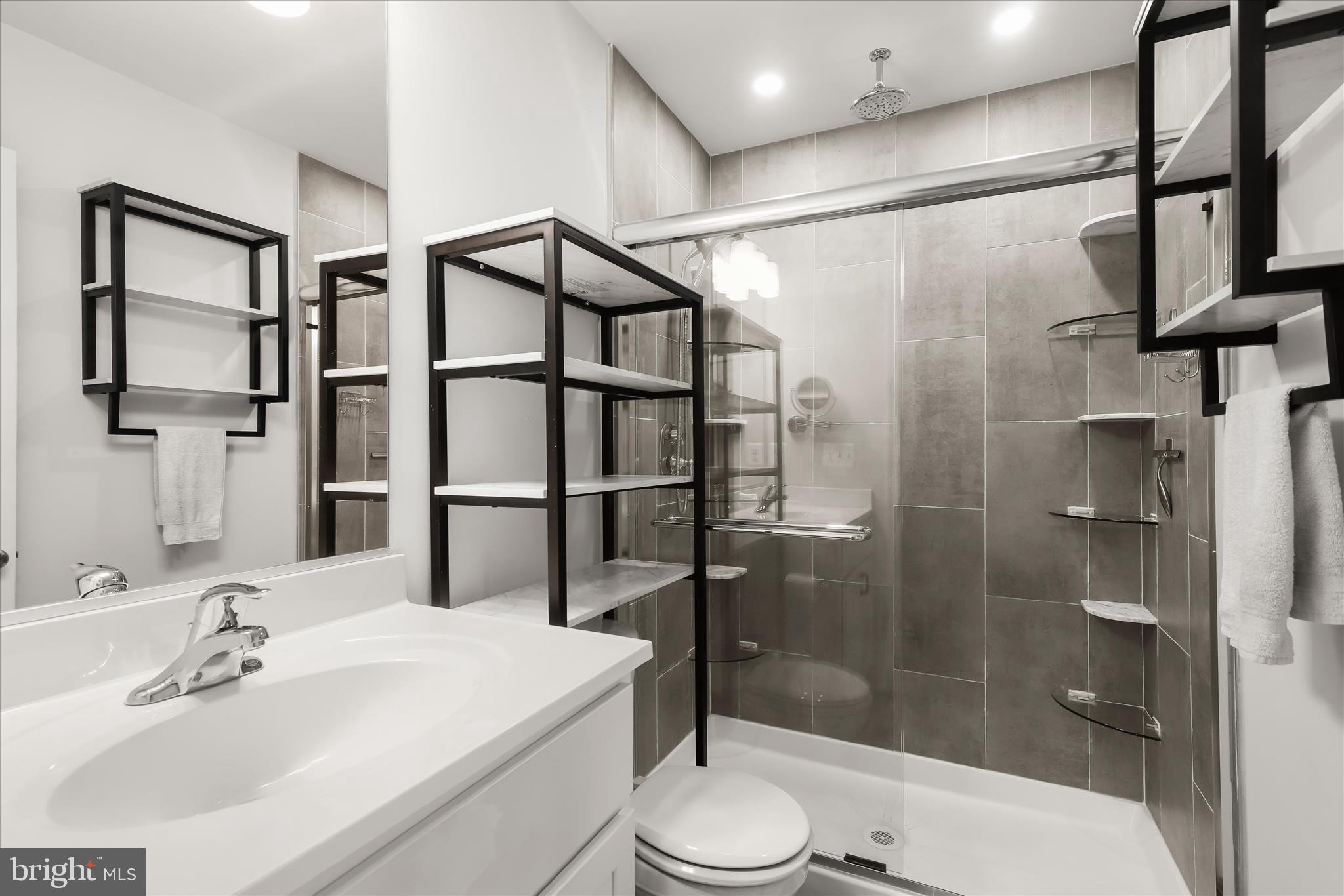 MORRIS HILL - Residential