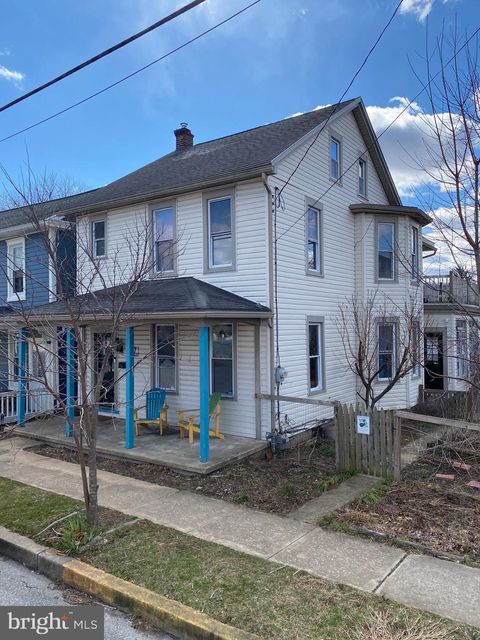 537 W MARKET STREET MARIETTA PA 17547
