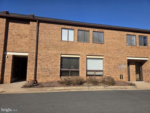 Photo of 6934 - A Little River Turnpike #6934A, ANNANDALE, VA 22003 (MLS # VAFX2295648)