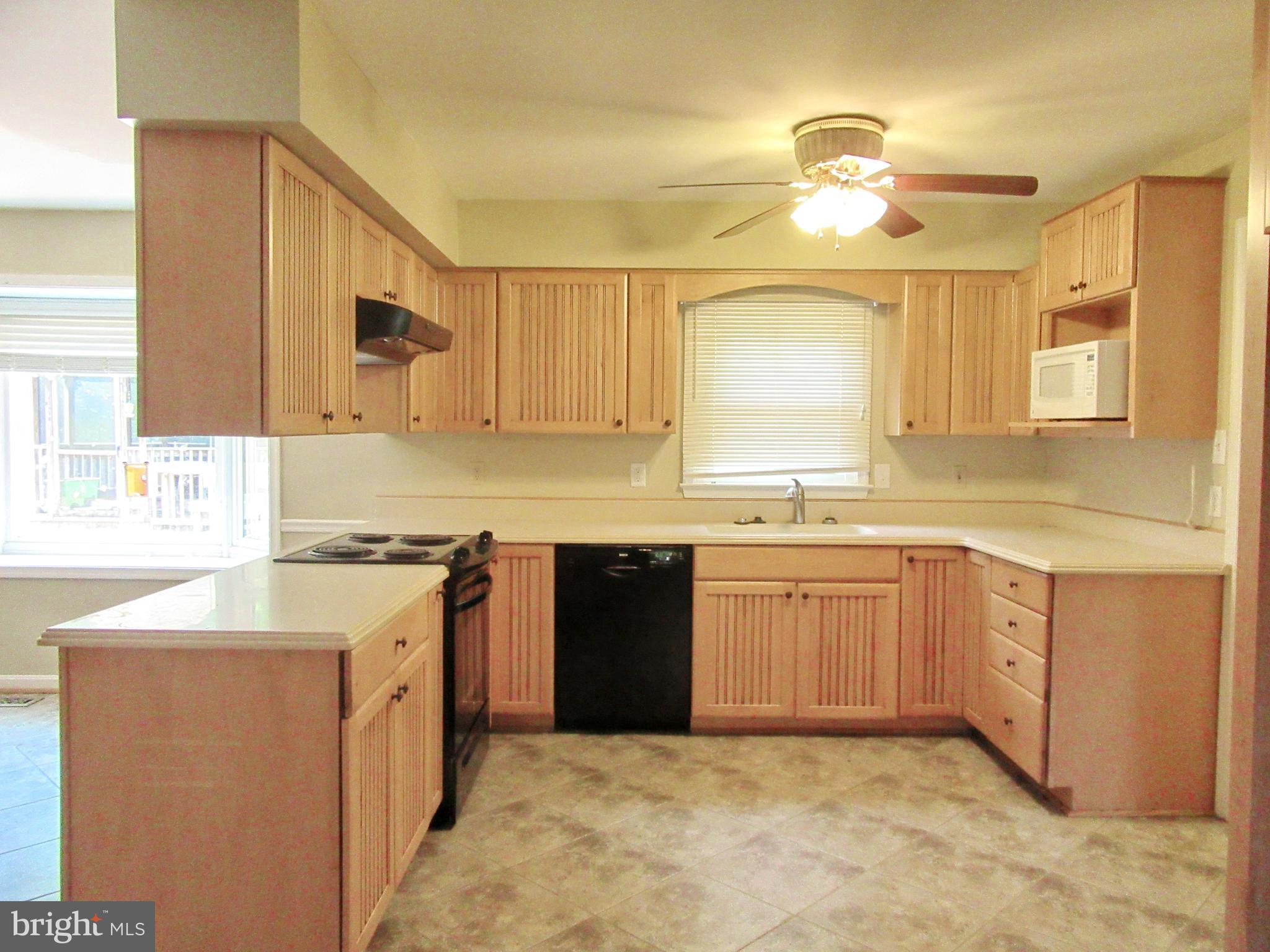 AMBERLEIGH FARMS - Residential