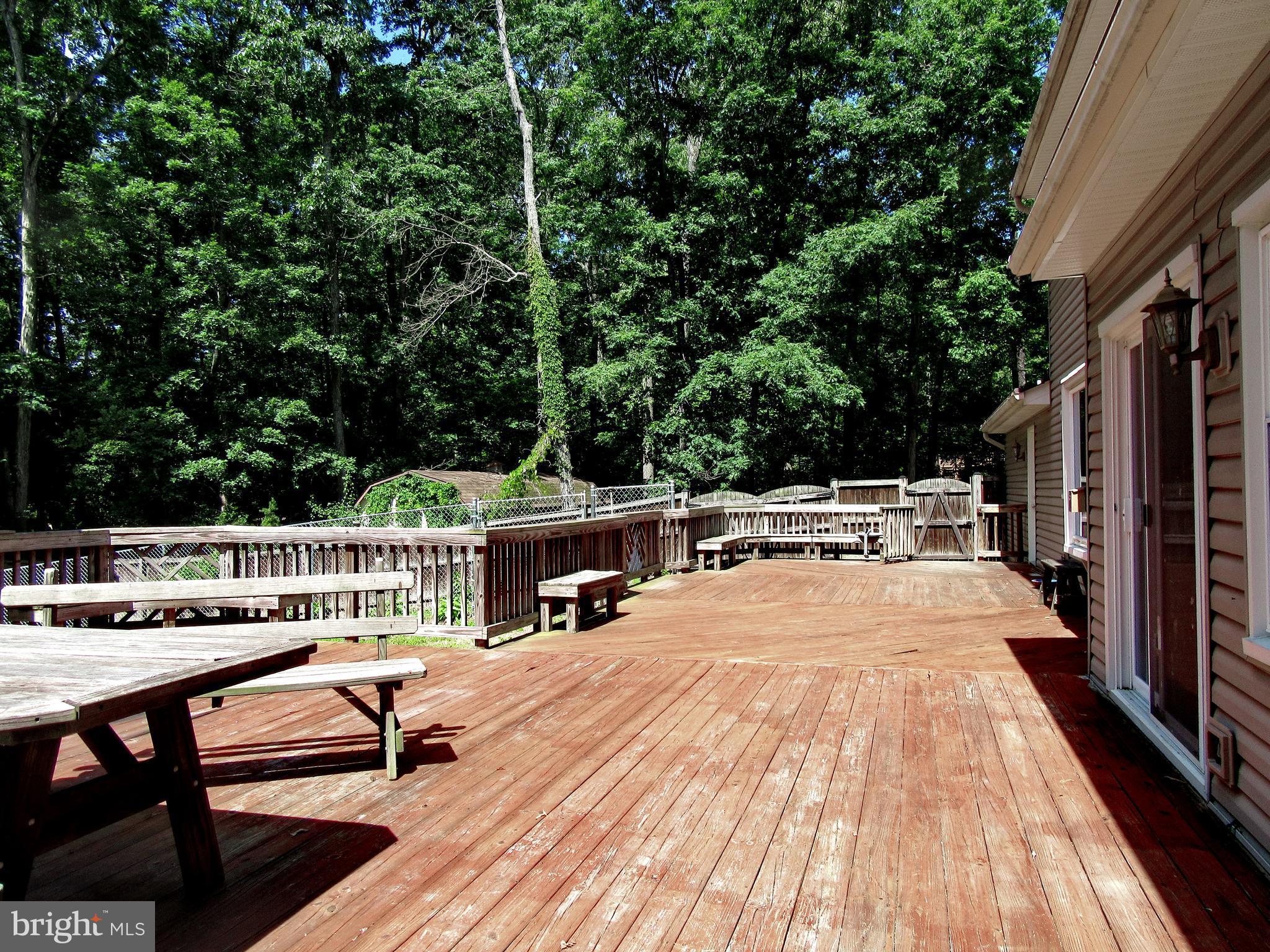 AMBERLEIGH FARMS - Residential