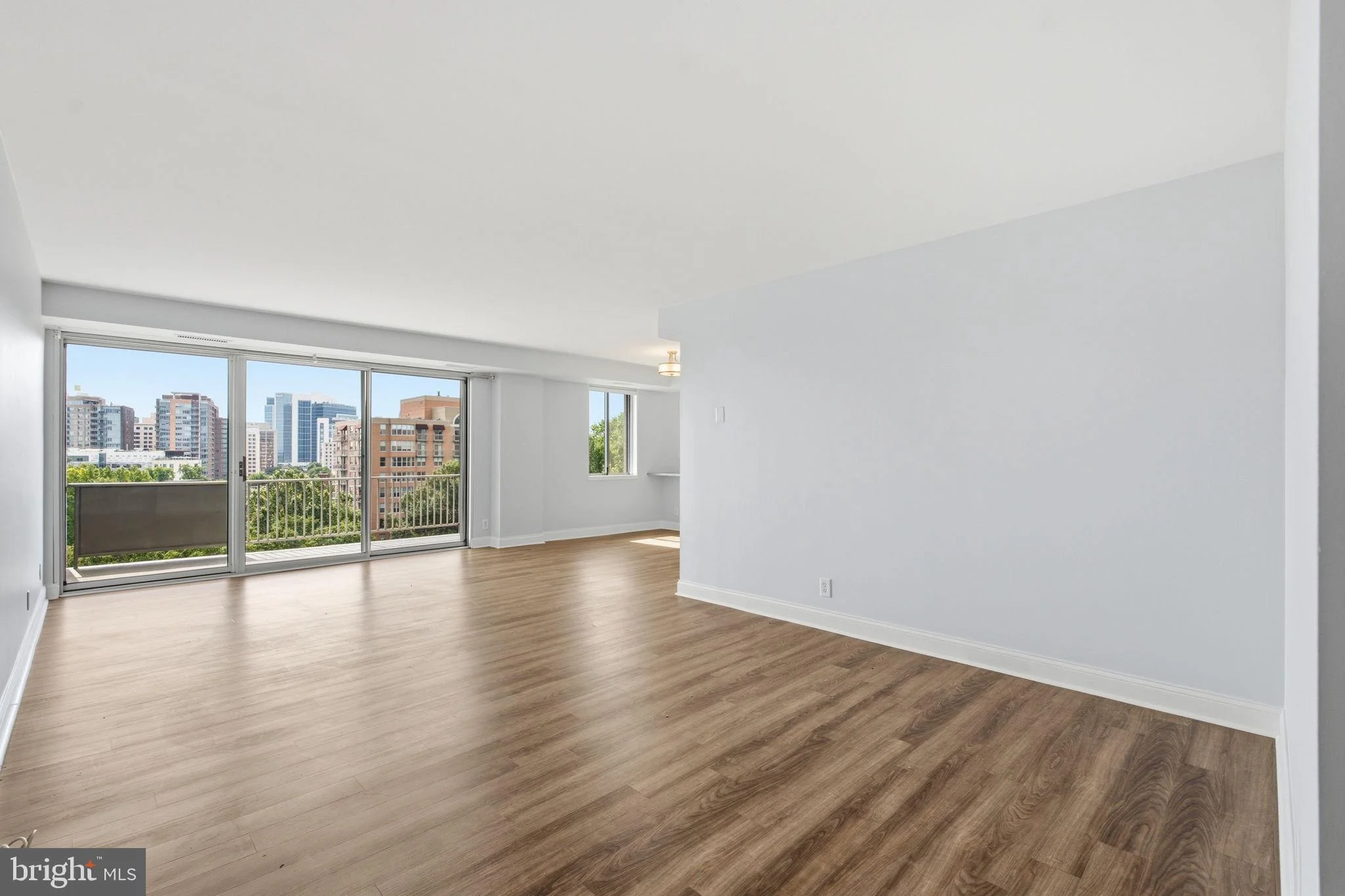 8315 N Brook Lane Unit 2-902