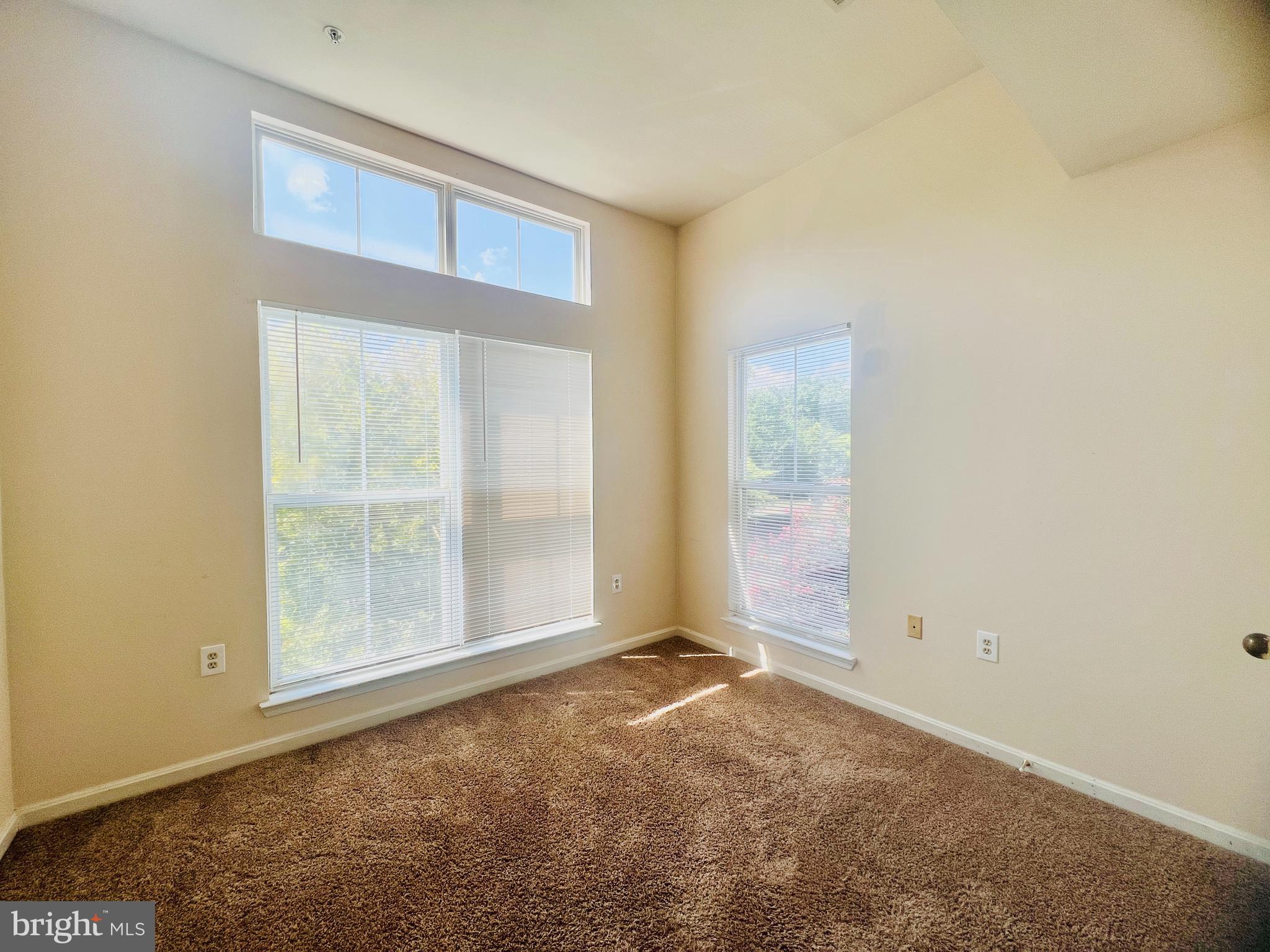 RUSSETT - Residential Lease