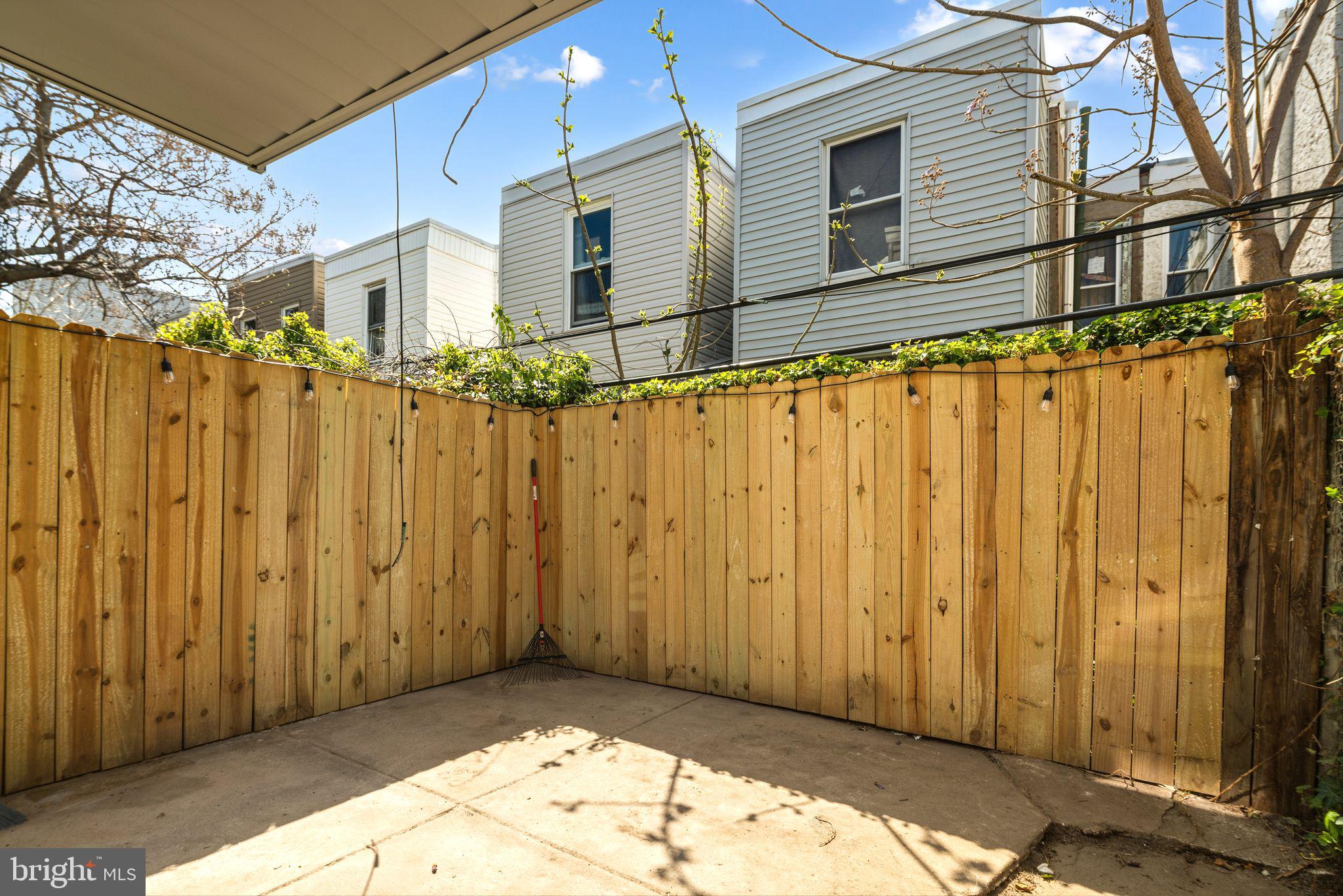 POINT BREEZE - Residential