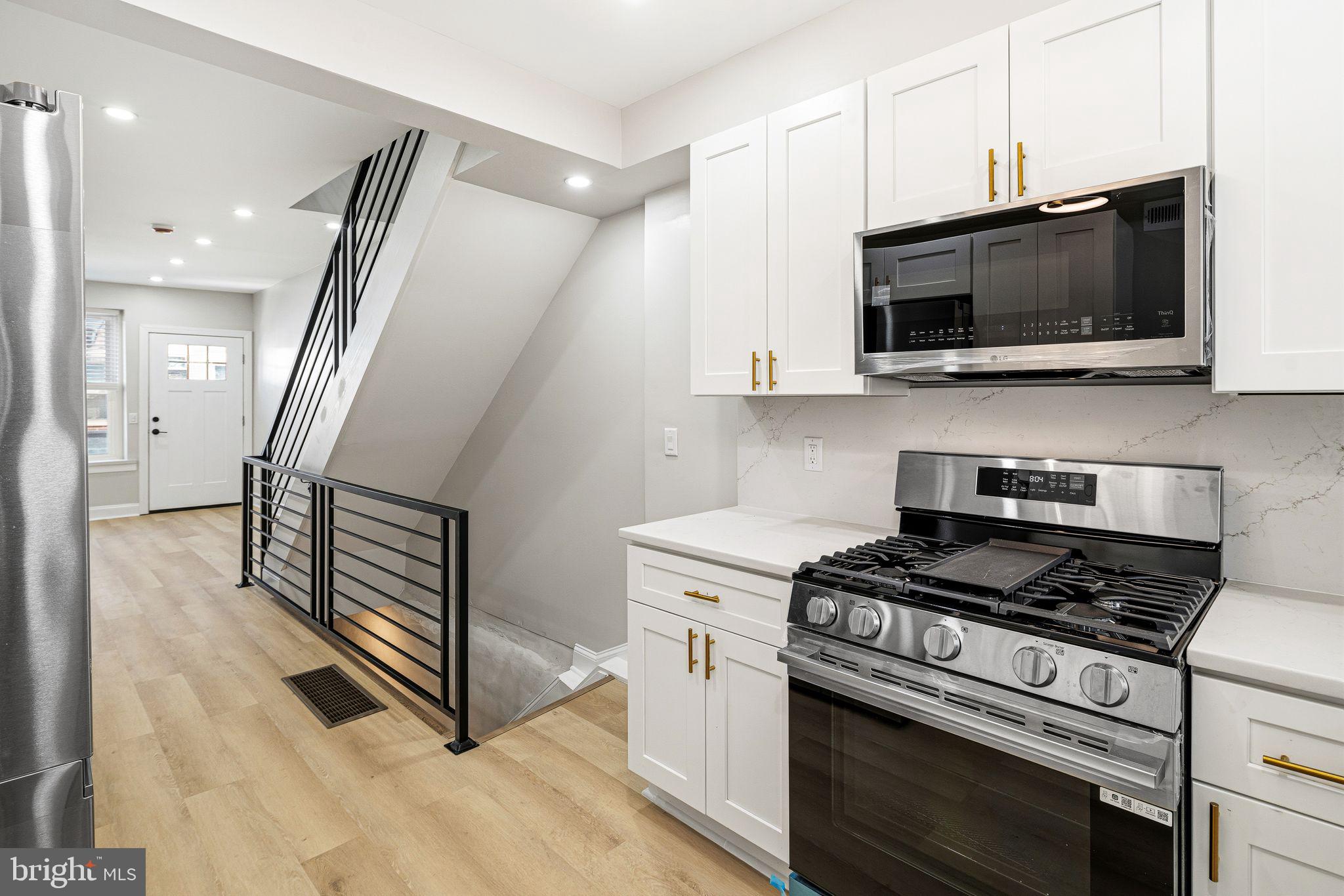 POINT BREEZE - Residential