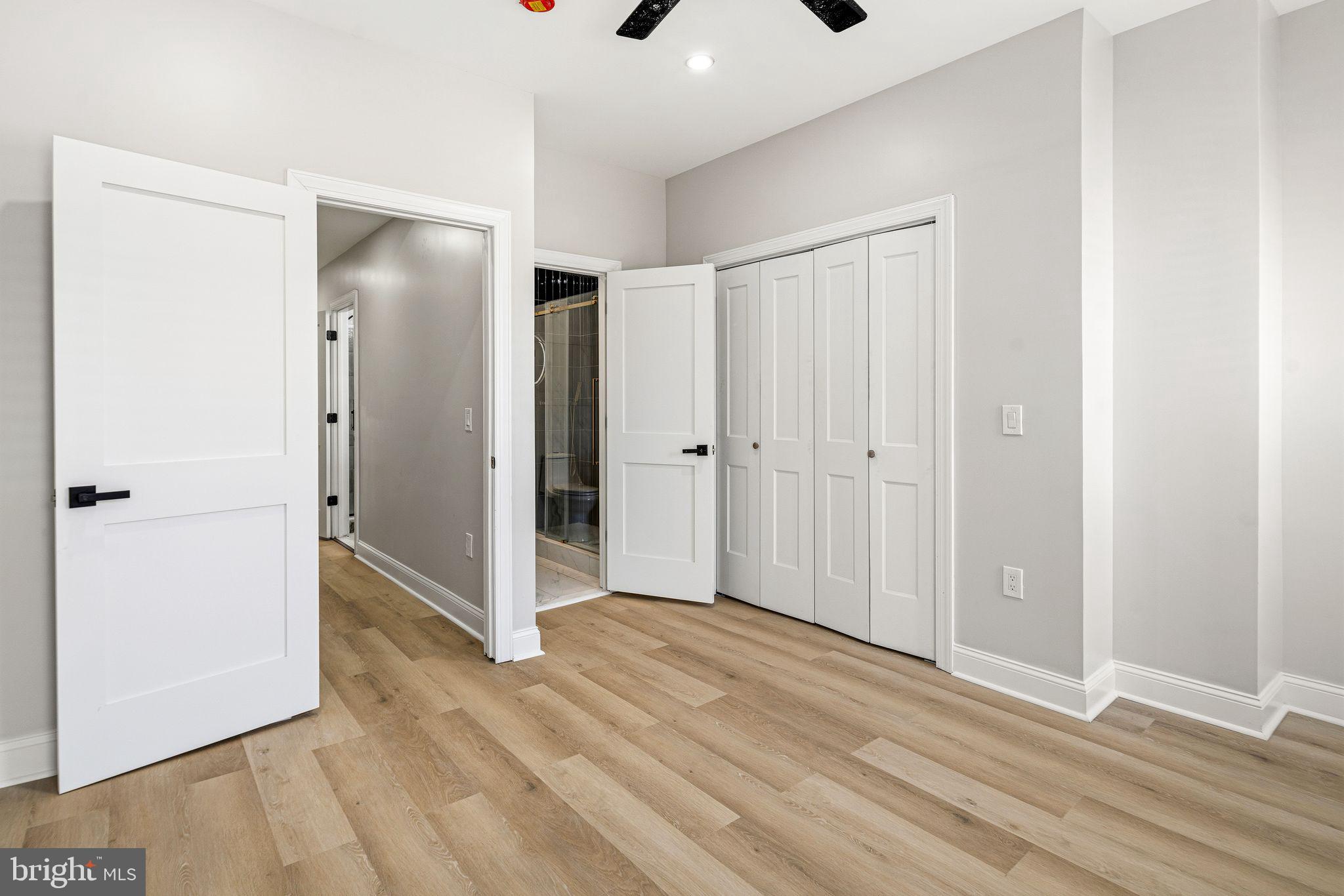 POINT BREEZE - Residential