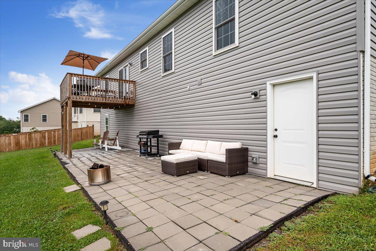 PEBBLE RIDGE - Residential