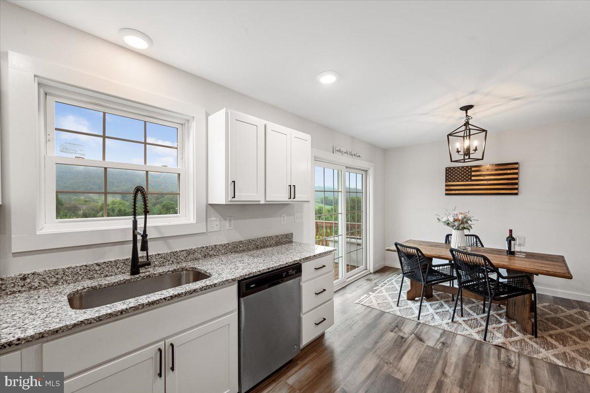 PEBBLE RIDGE - Residential