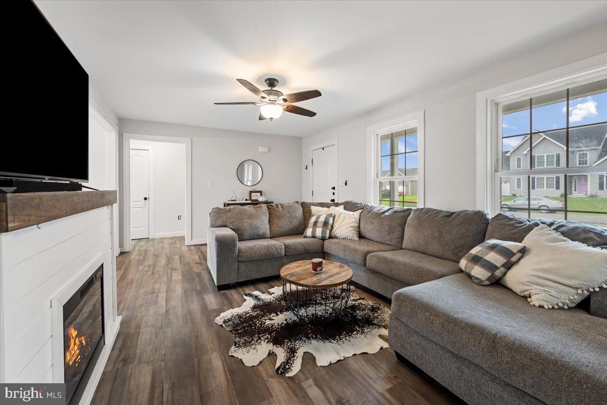 PEBBLE RIDGE - Residential