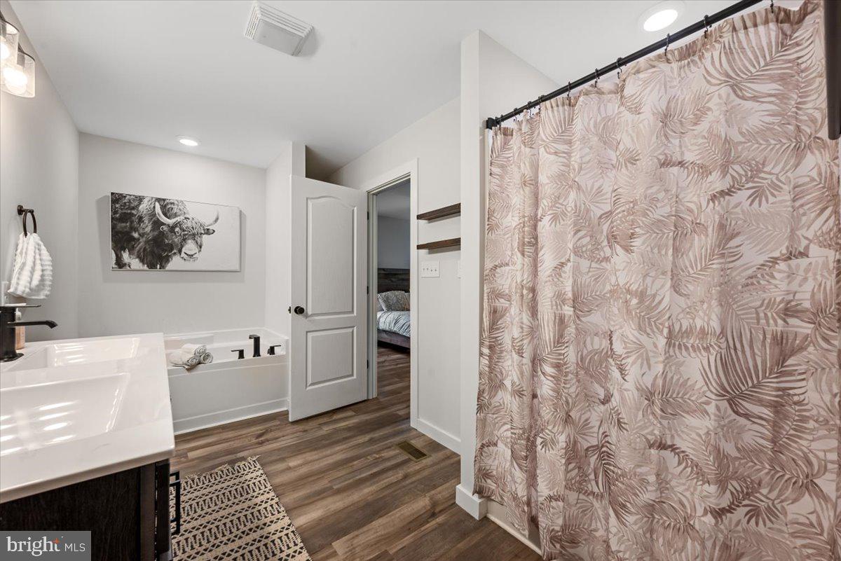 PEBBLE RIDGE - Residential