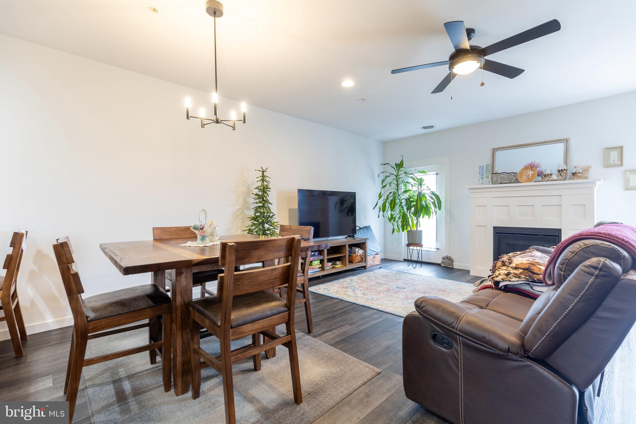 MEADOWSGREEN - Residential