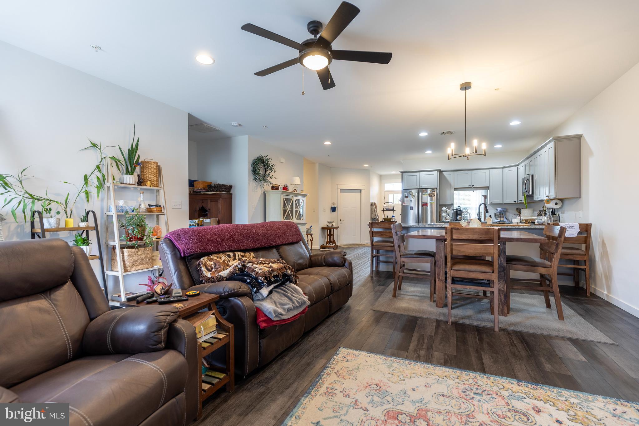 MEADOWSGREEN - Residential