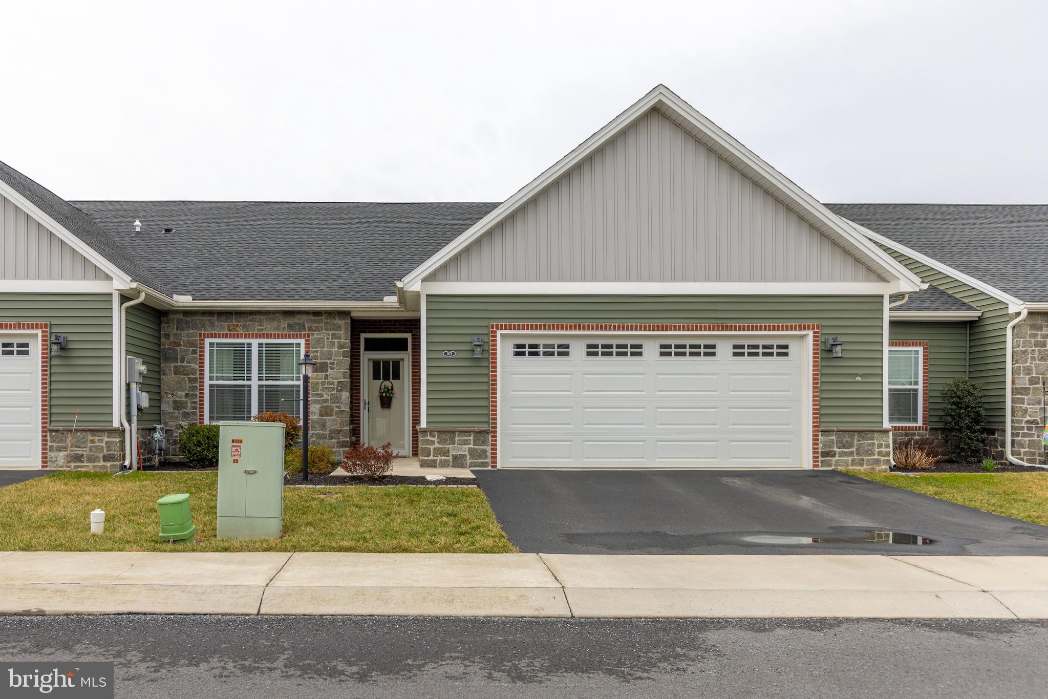 MEADOWSGREEN - Residential