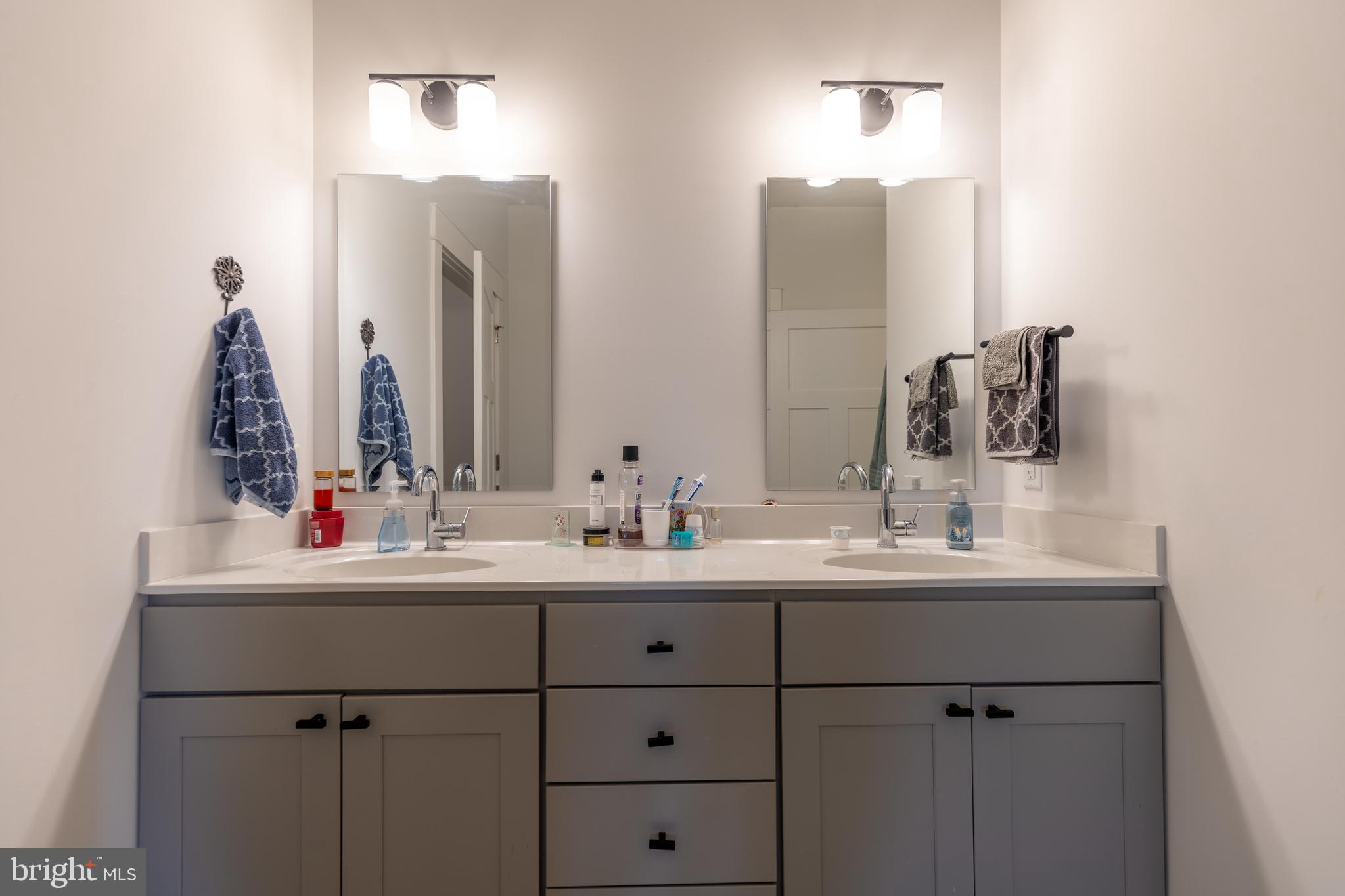 MEADOWSGREEN - Residential