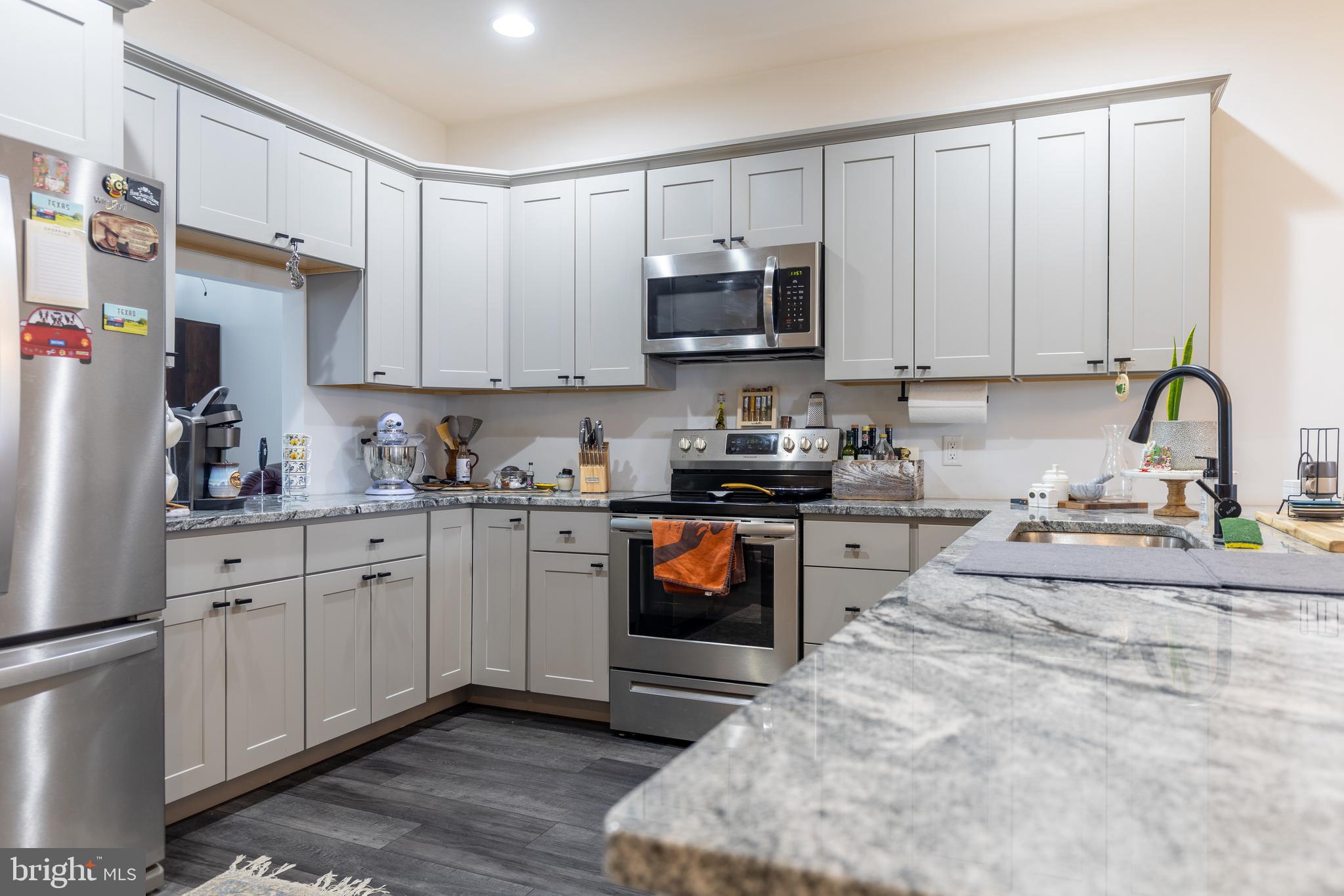 MEADOWSGREEN - Residential