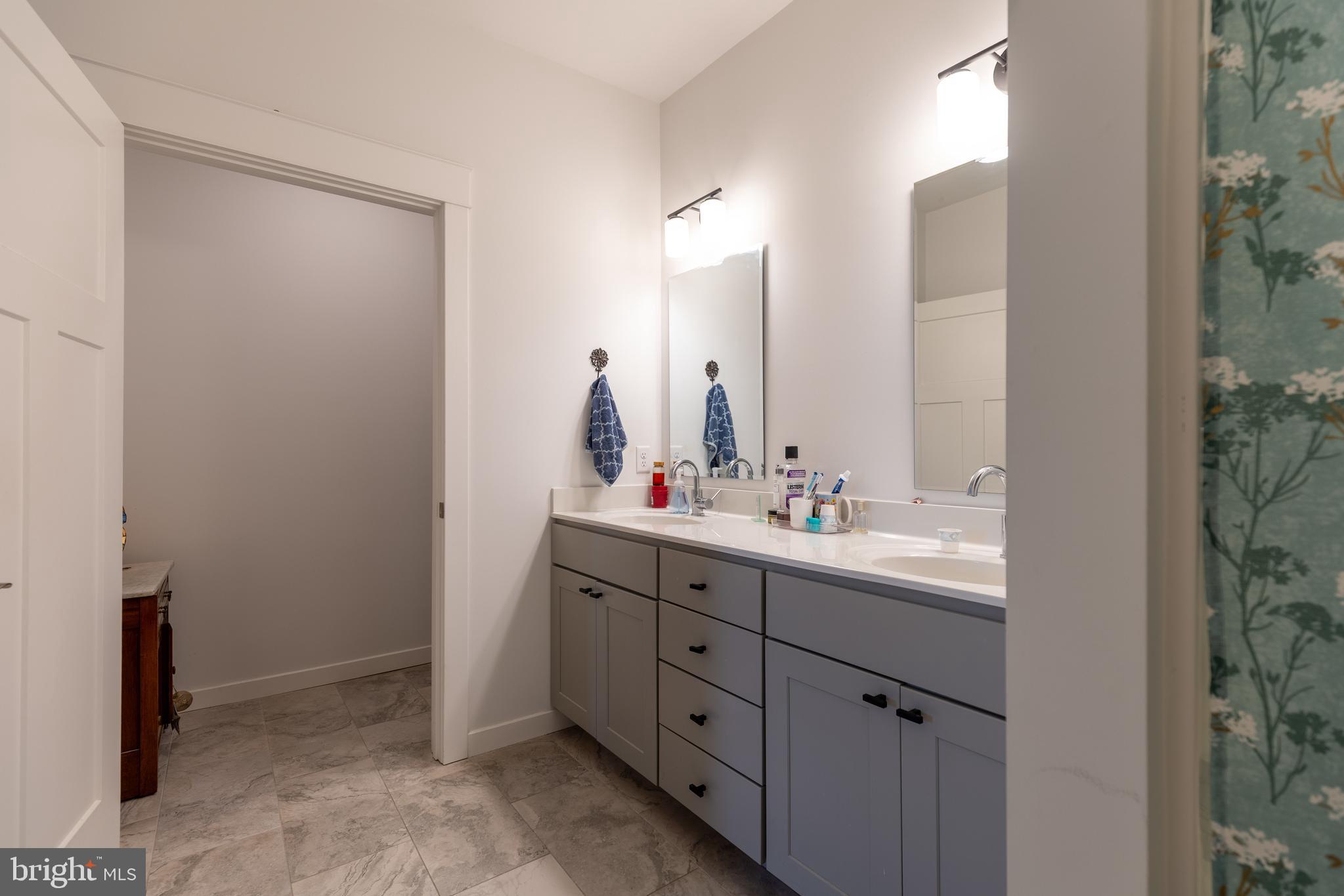 MEADOWSGREEN - Residential