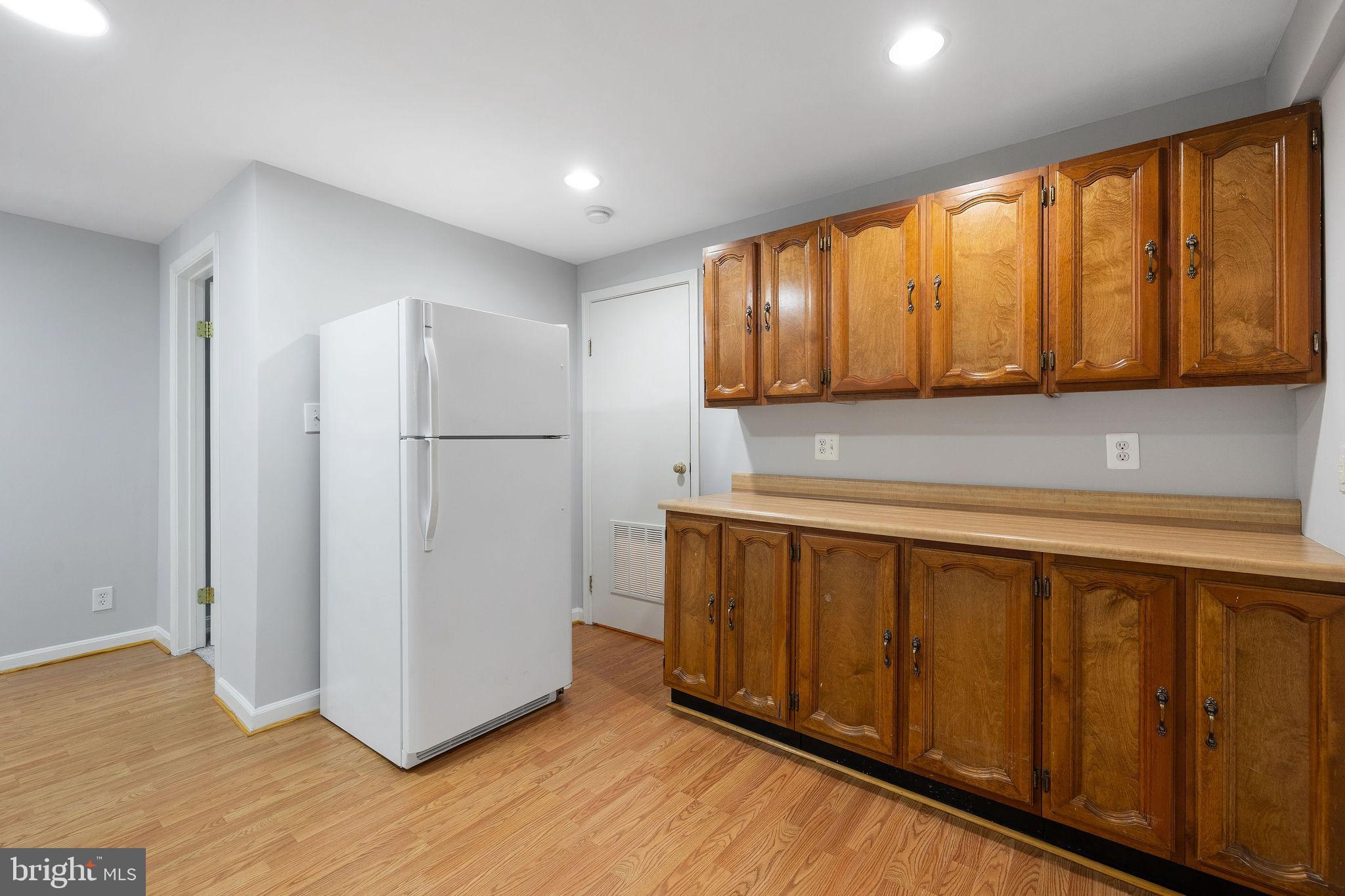 CIRCLE WOODS - Residential