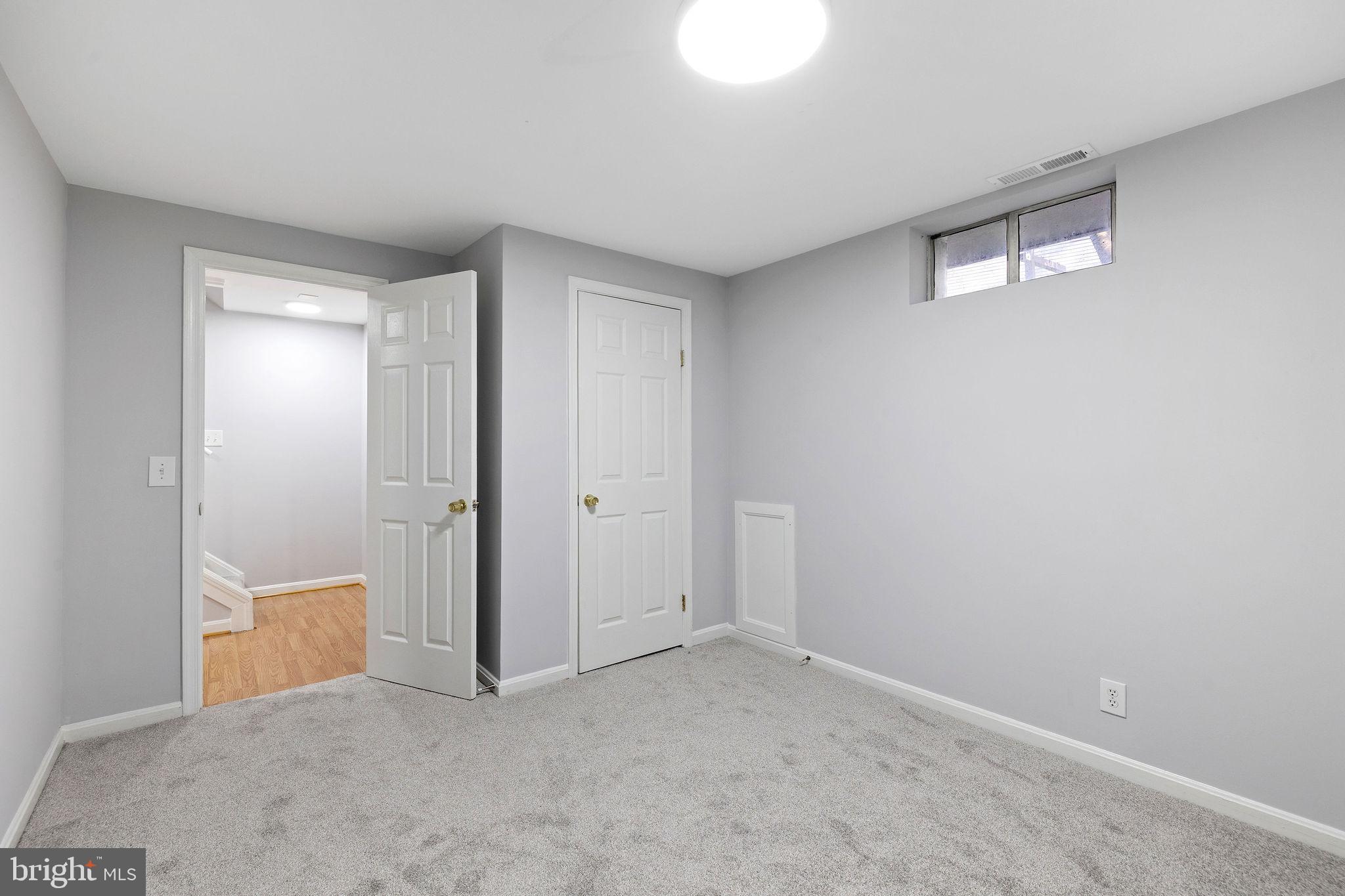 CIRCLE WOODS - Residential