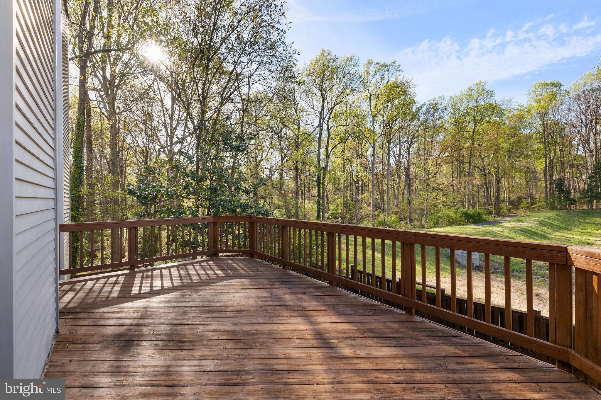 CIRCLE WOODS - Residential