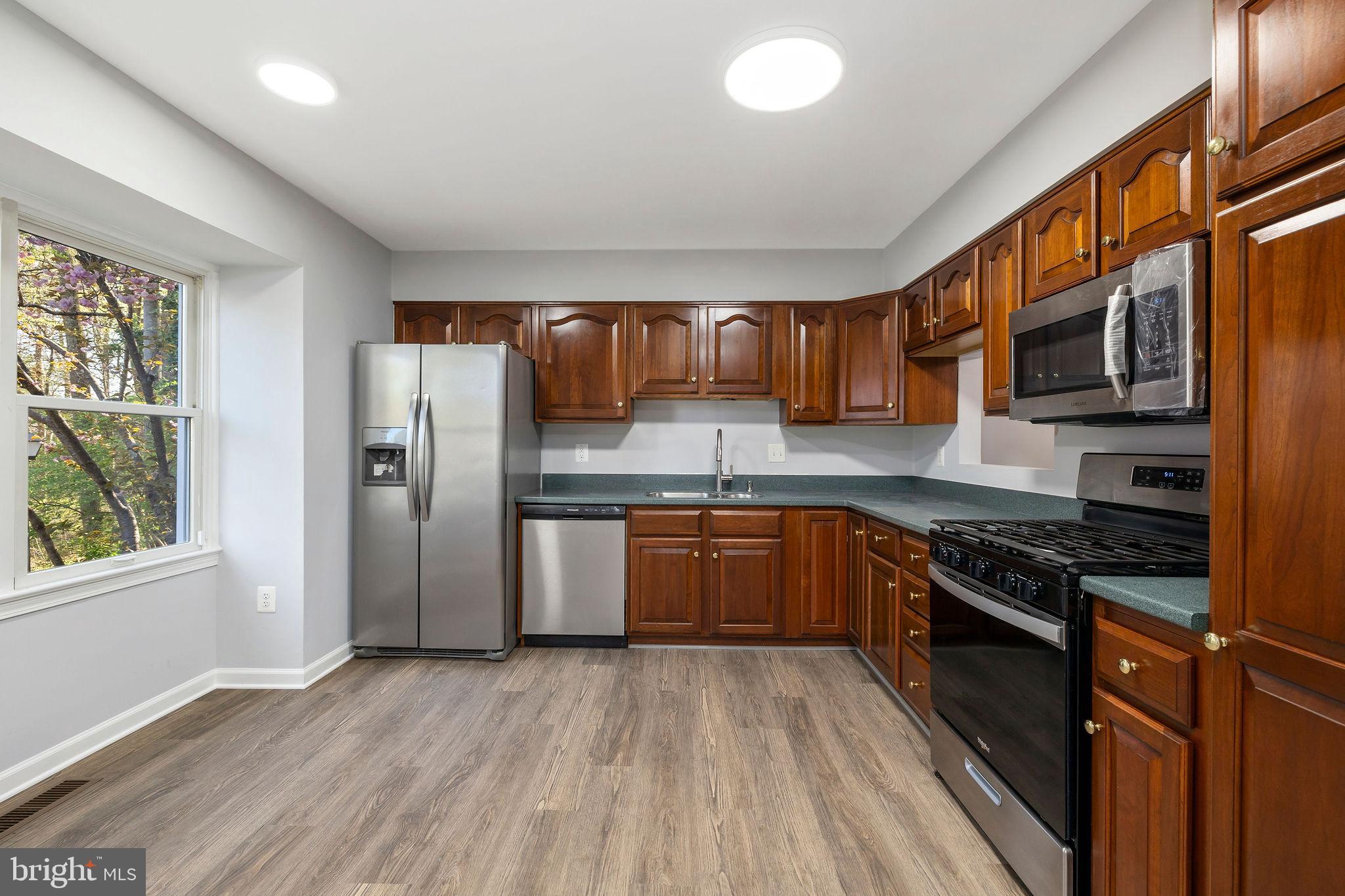 CIRCLE WOODS - Residential