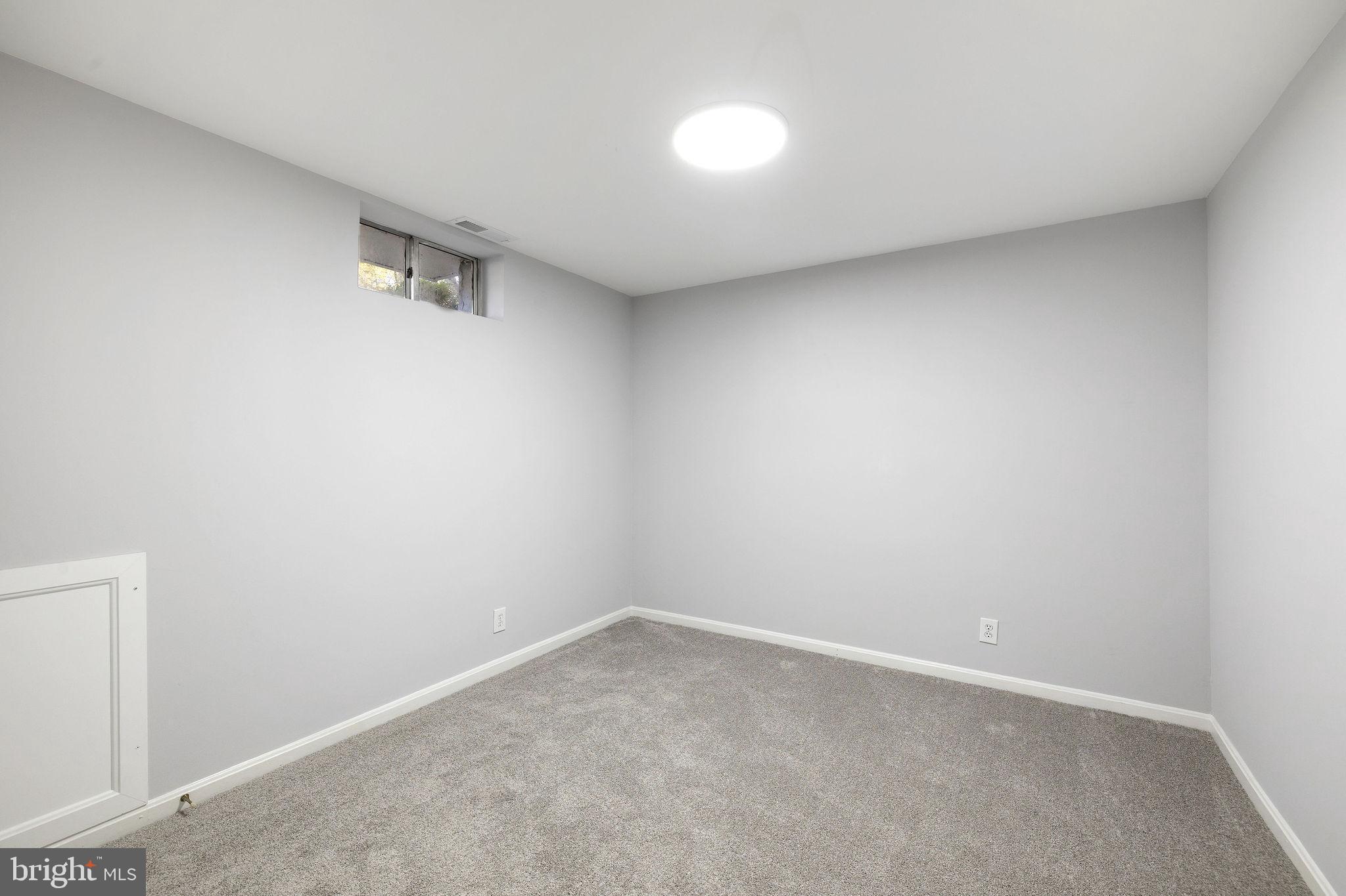 CIRCLE WOODS - Residential