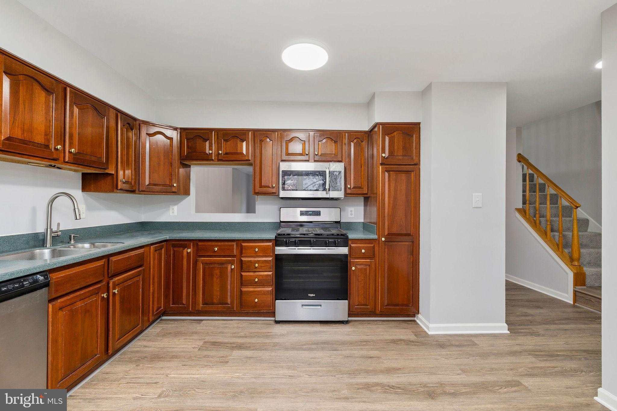 CIRCLE WOODS - Residential