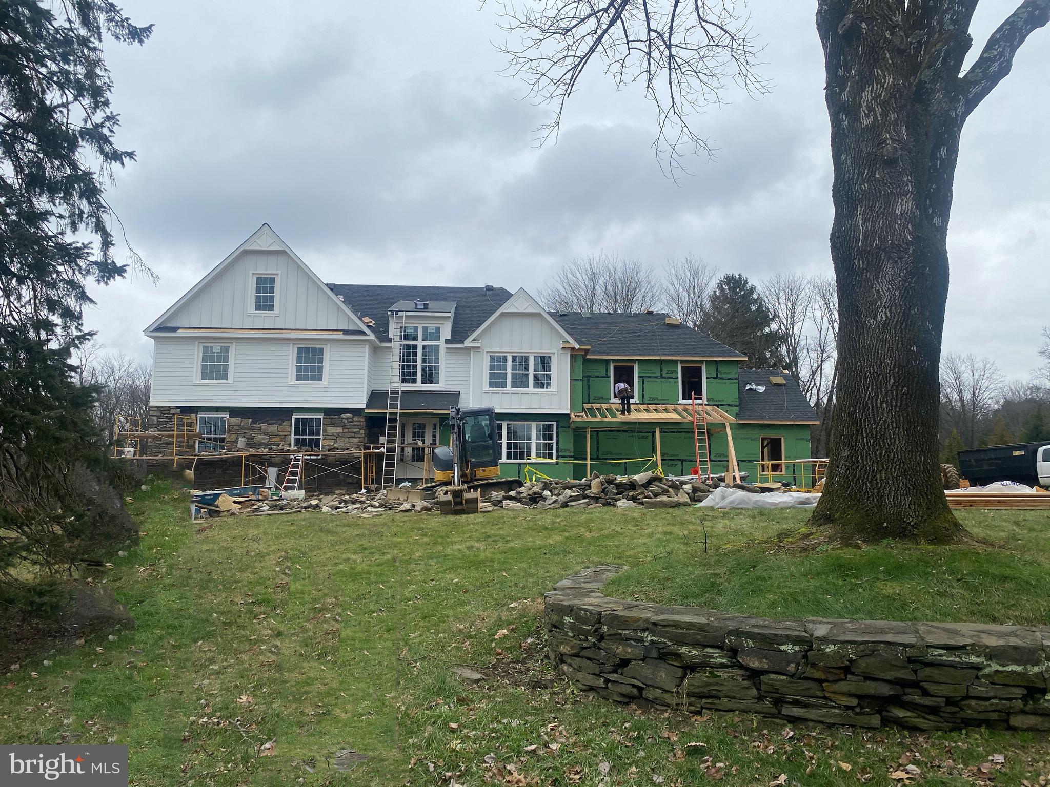 GLADWYNE - Residential