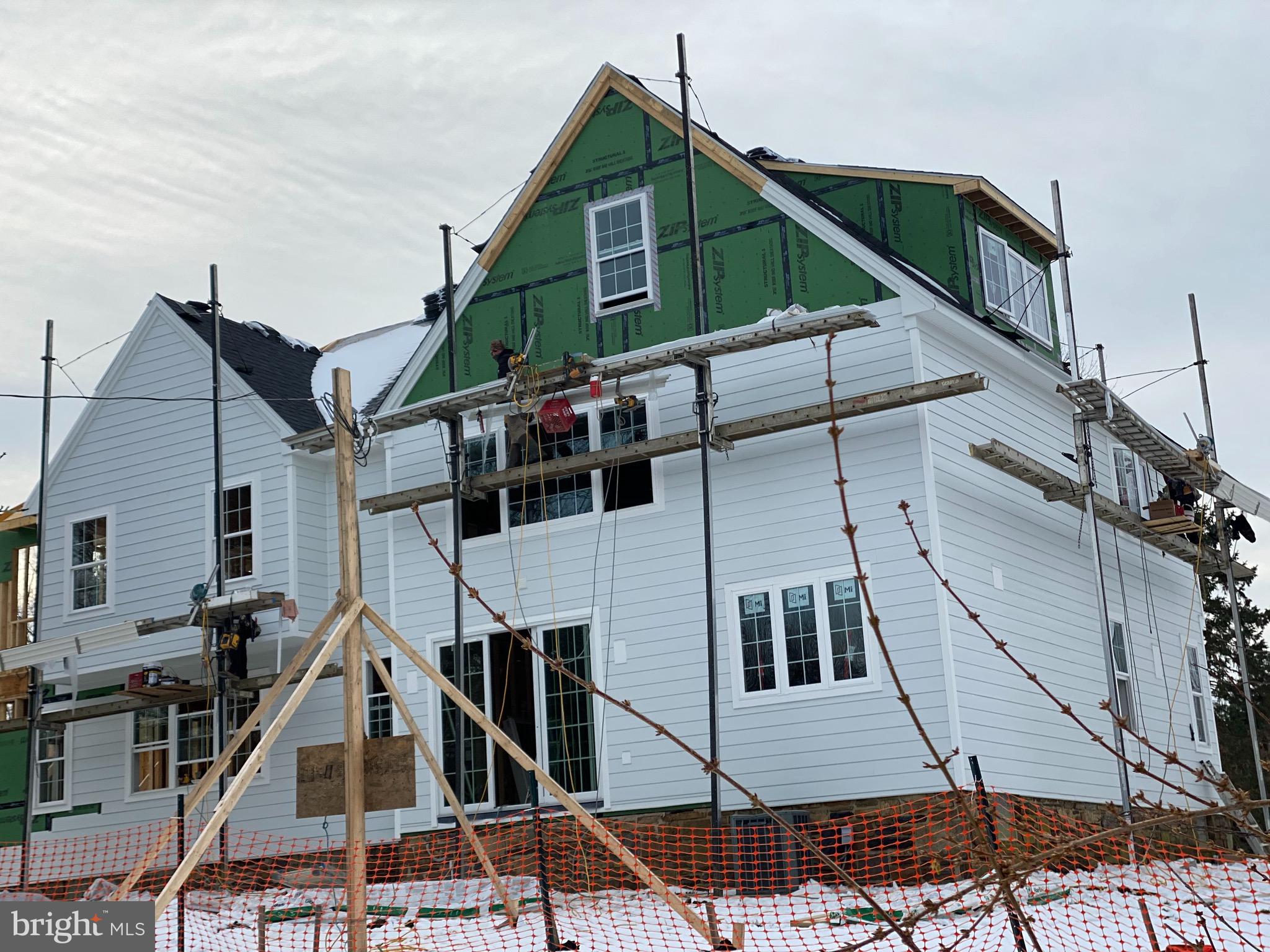 GLADWYNE - Residential