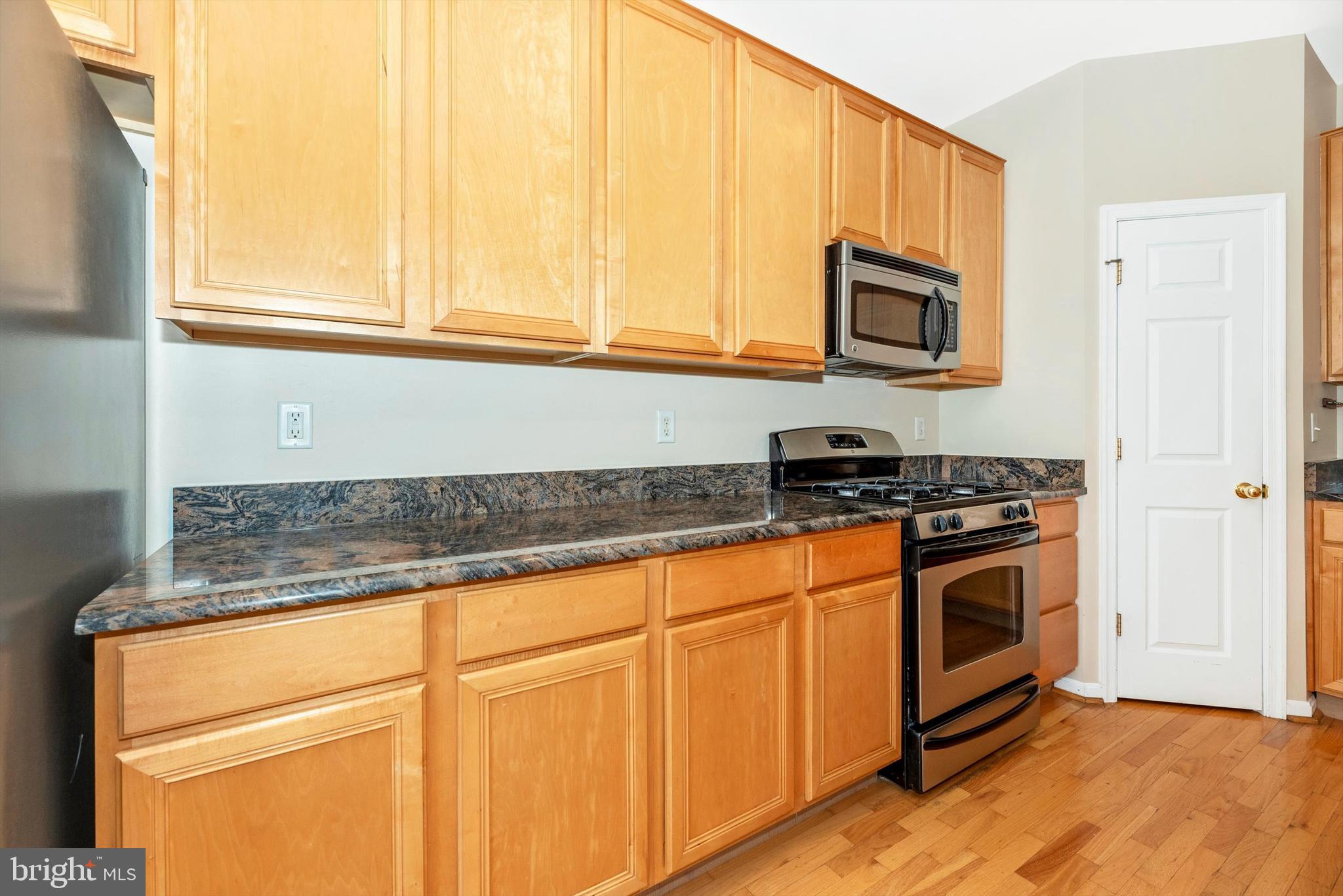 TWIN ARCH CROSSING - Residential