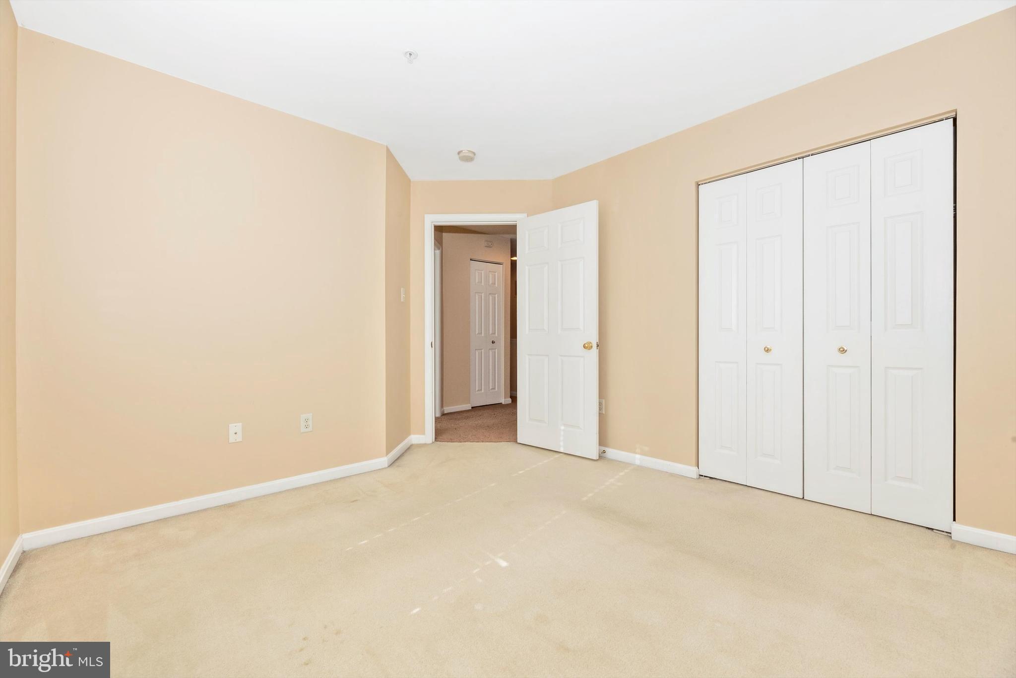 TWIN ARCH CROSSING - Residential