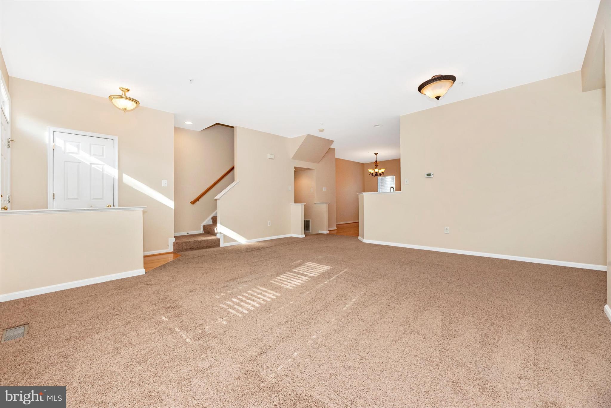 TWIN ARCH CROSSING - Residential