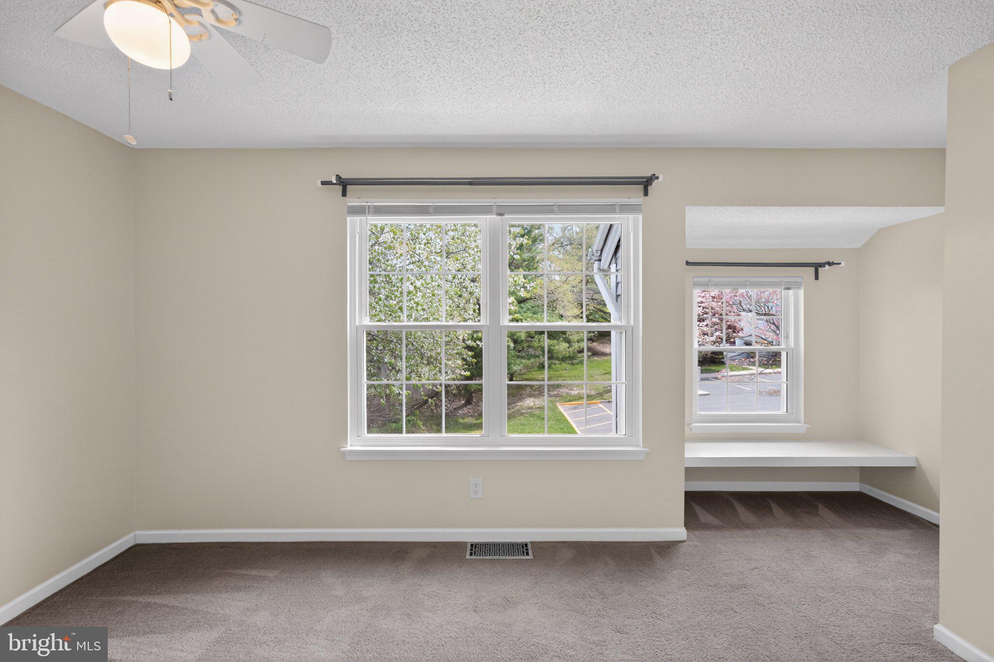 SAW MILL VALLEY - Residential